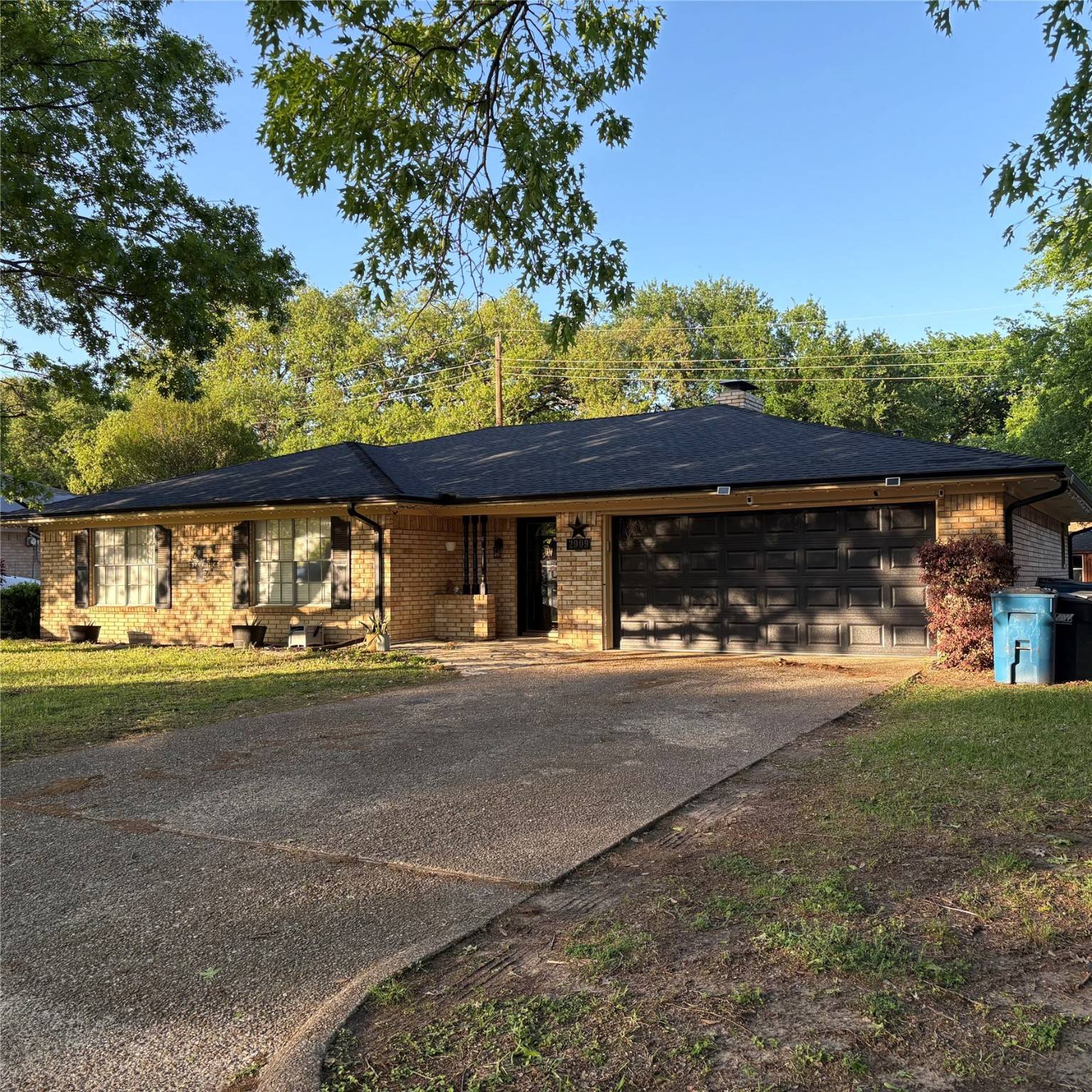 Corsicana, TX 75110,2909 Oakridge DR