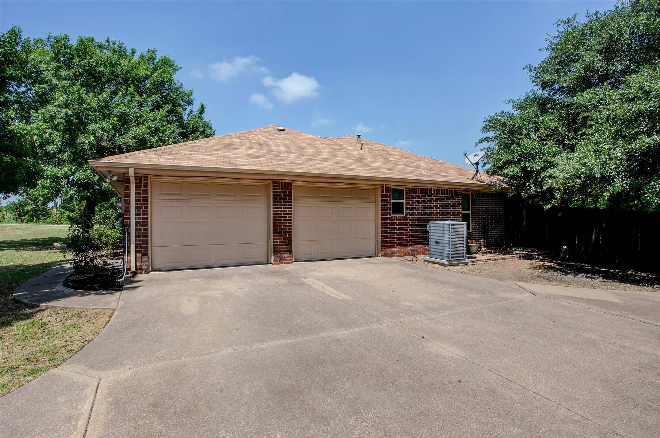 Midlothian, TX 76065,5411 Cool Springs DR
