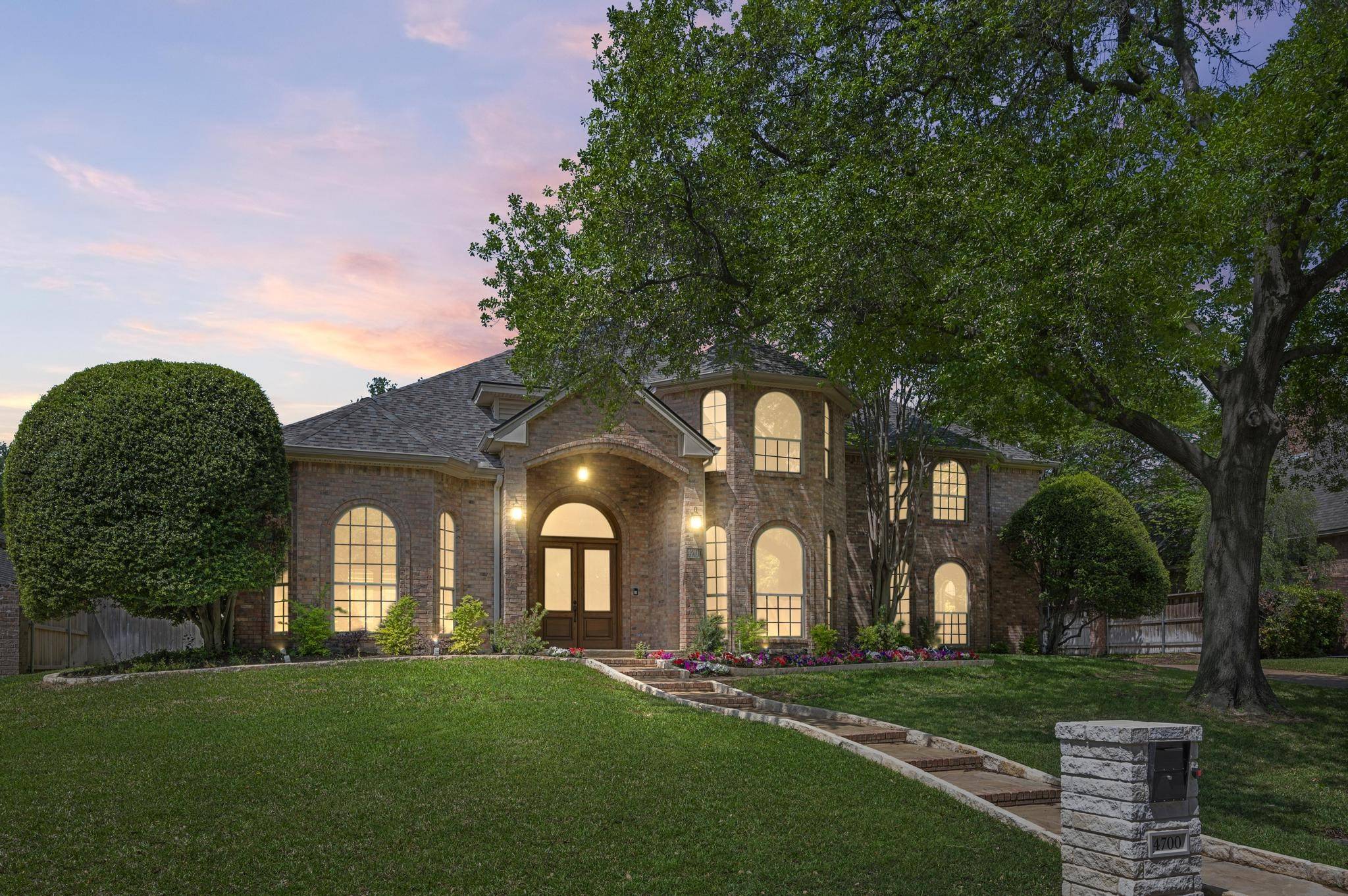 Colleyville, TX 76034,4700 Green Oaks DR