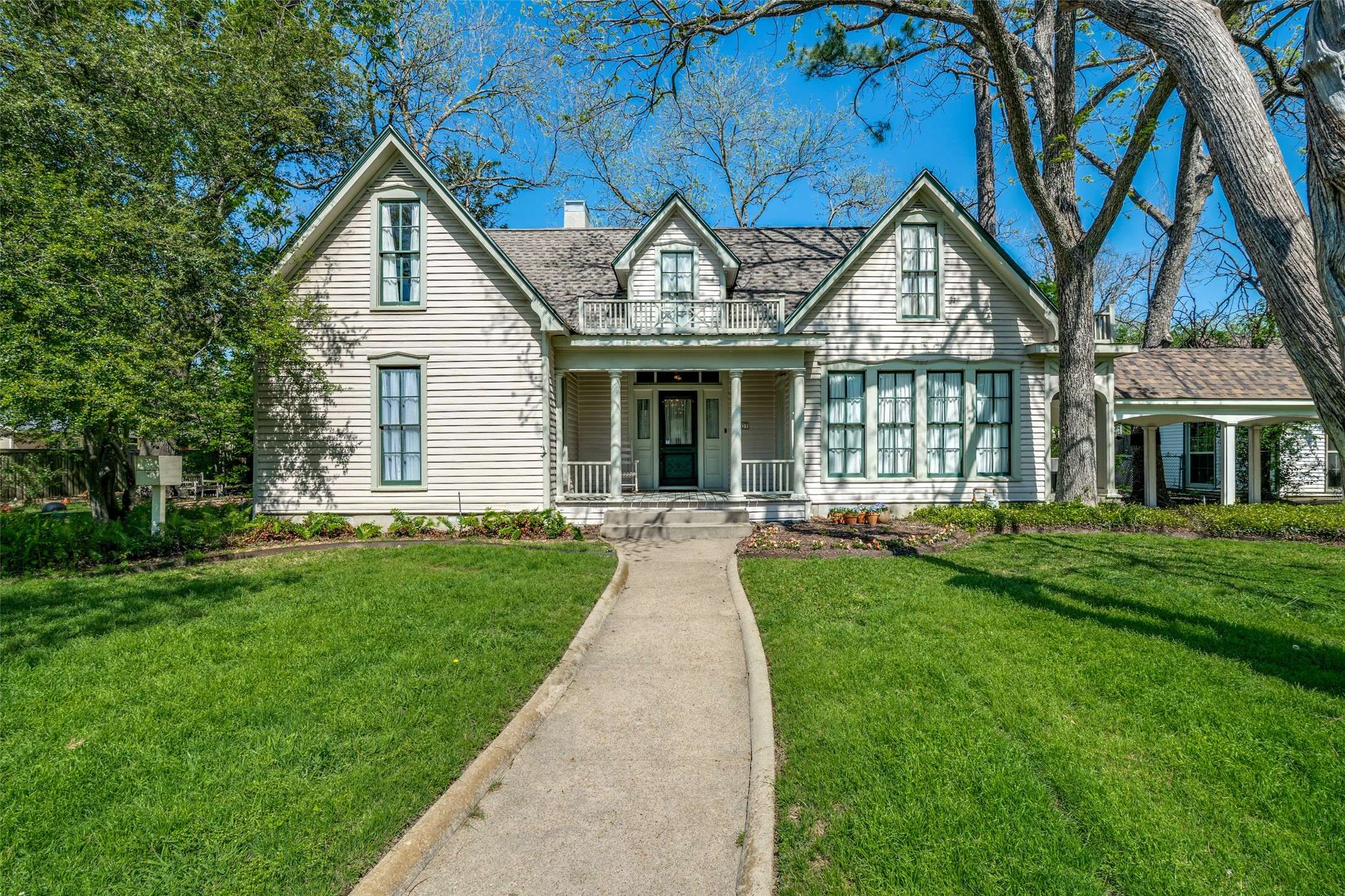 Terrell, TX 75160,401 Pacific AVE
