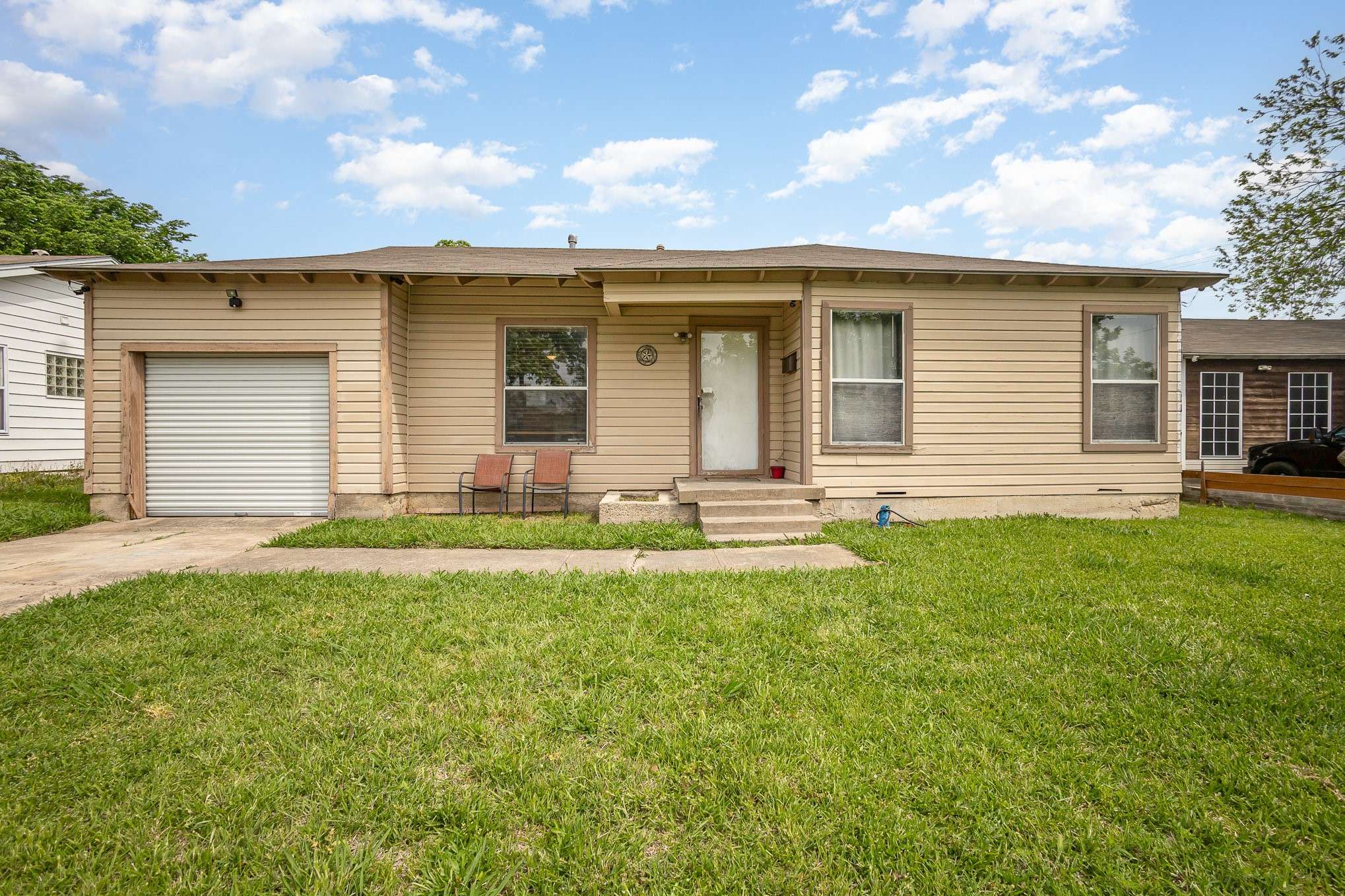 Garland, TX 75040,805 Bowie ST