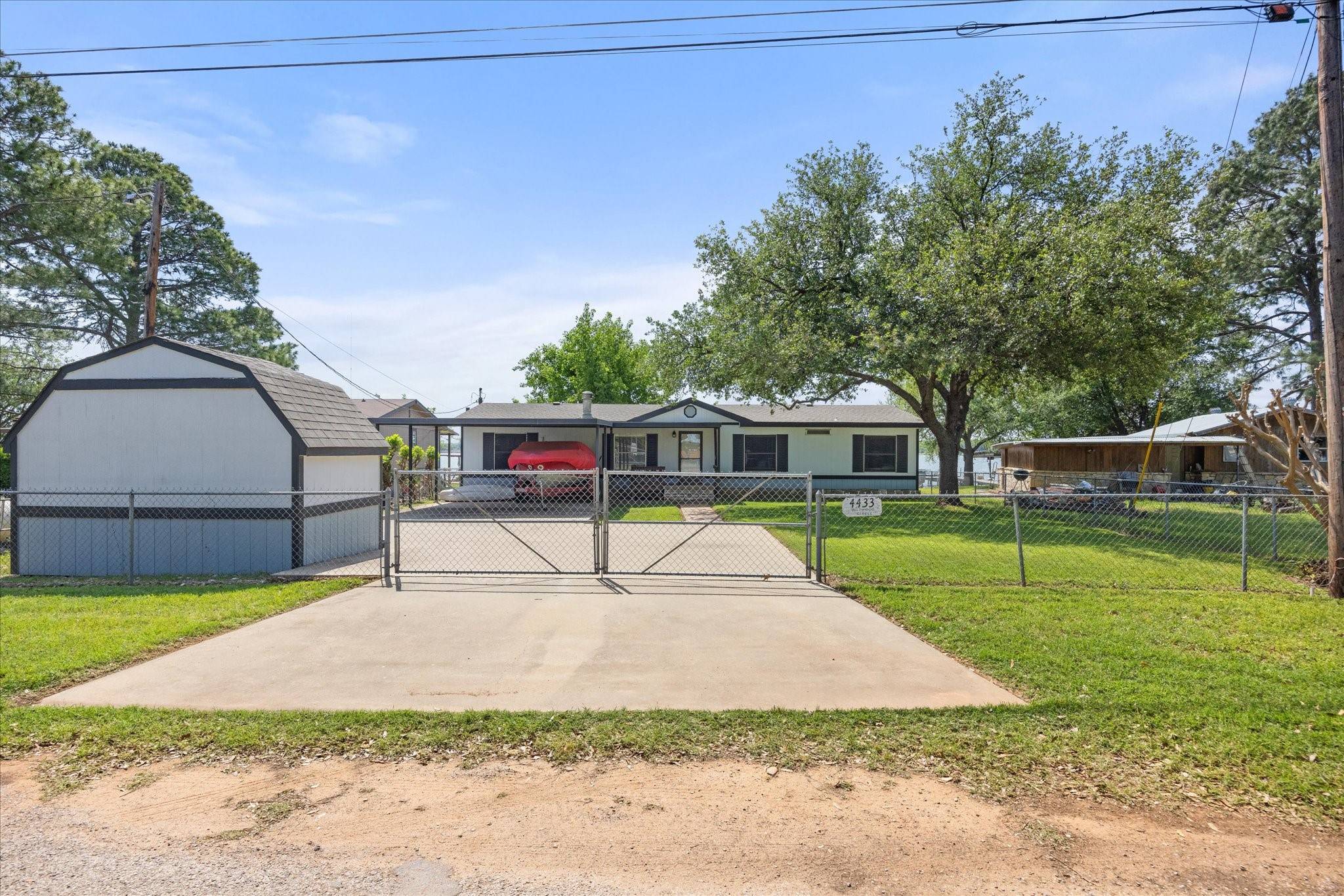 Granbury, TX 76049,4433 Wildwood CIR