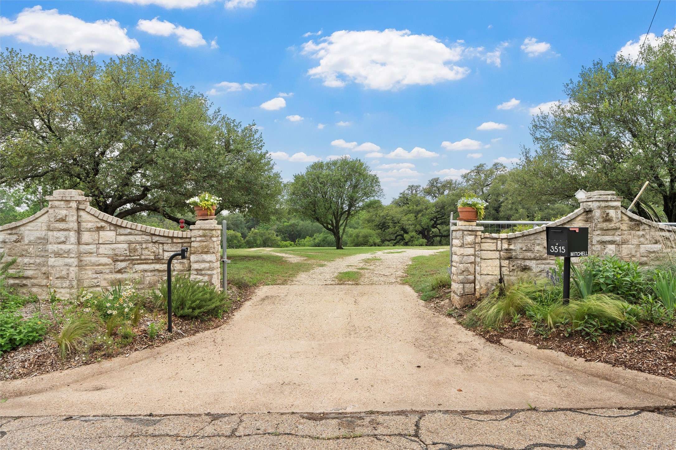 Waco, TX 76708,3515 Mitchell RD