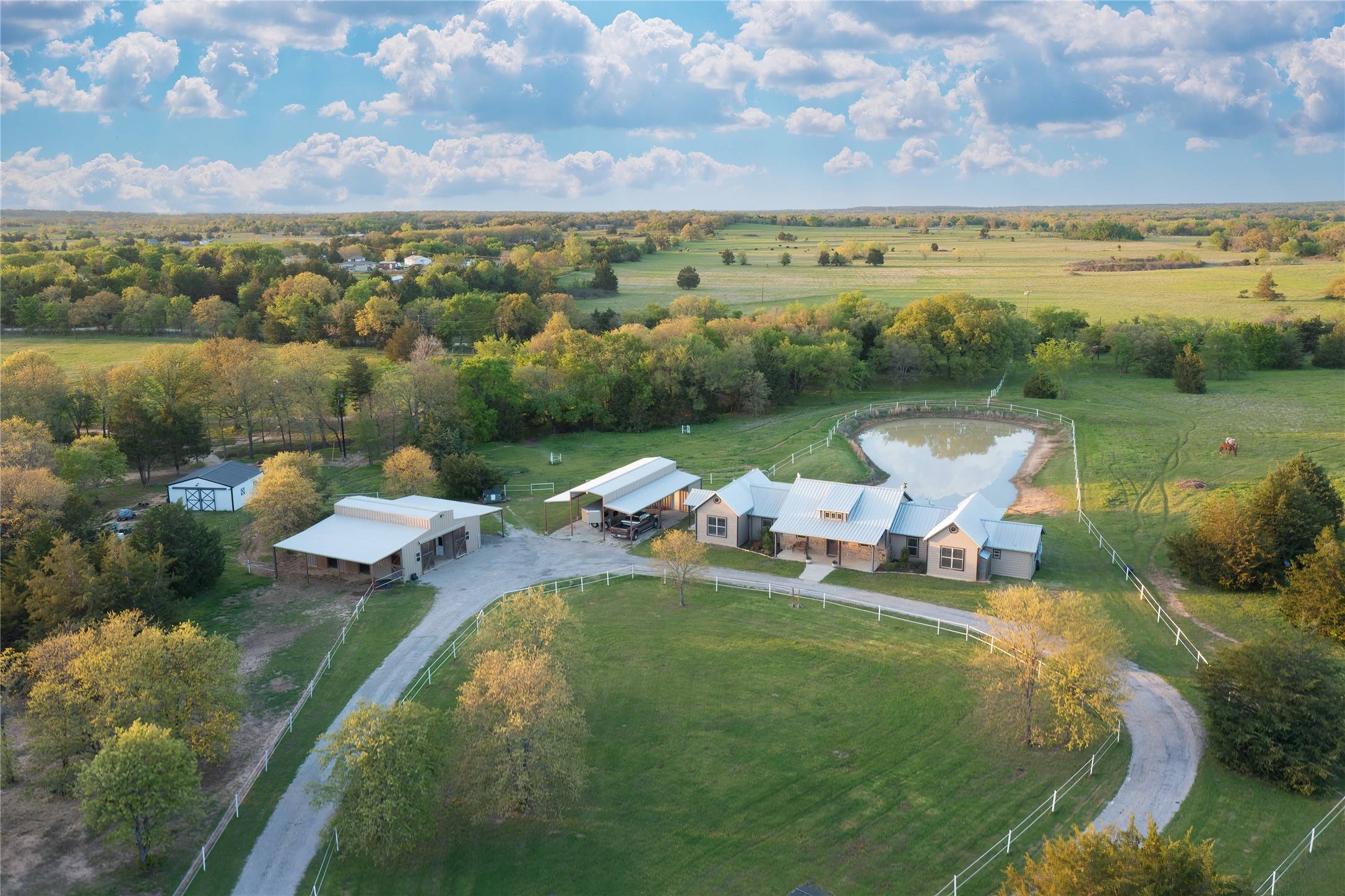 Whitesboro, TX 76273,575 County Road 1264