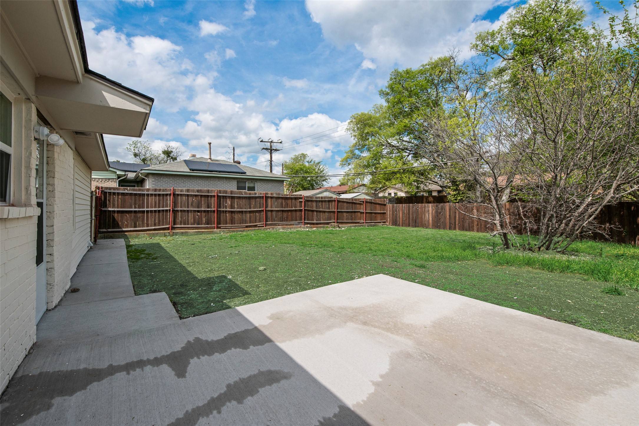 Dallas, TX 75241,6149 Singing Hills DR
