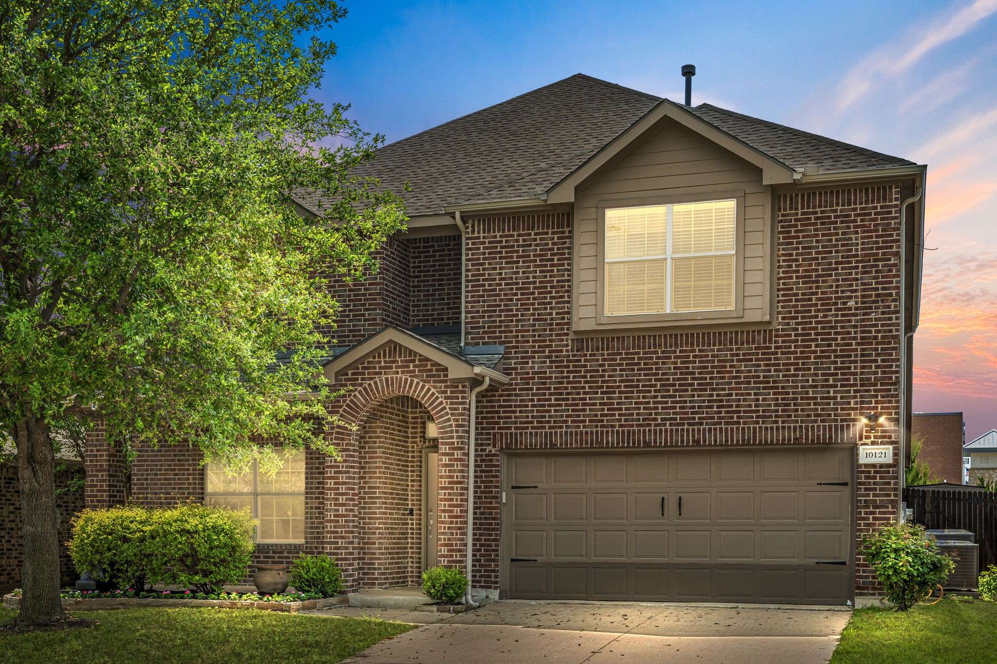 Mckinney, TX 75072,10121 Sailboard DR