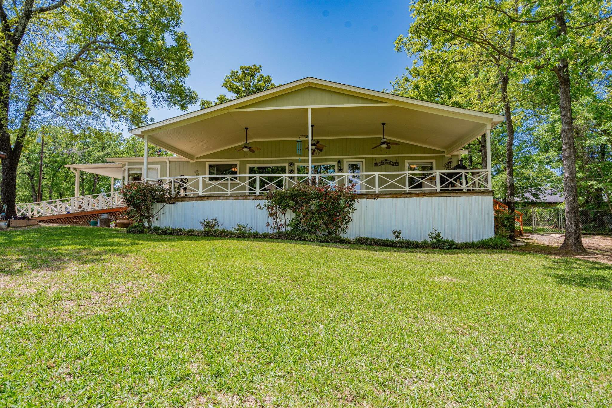 Trinidad, TX 75163,210 Victor CT