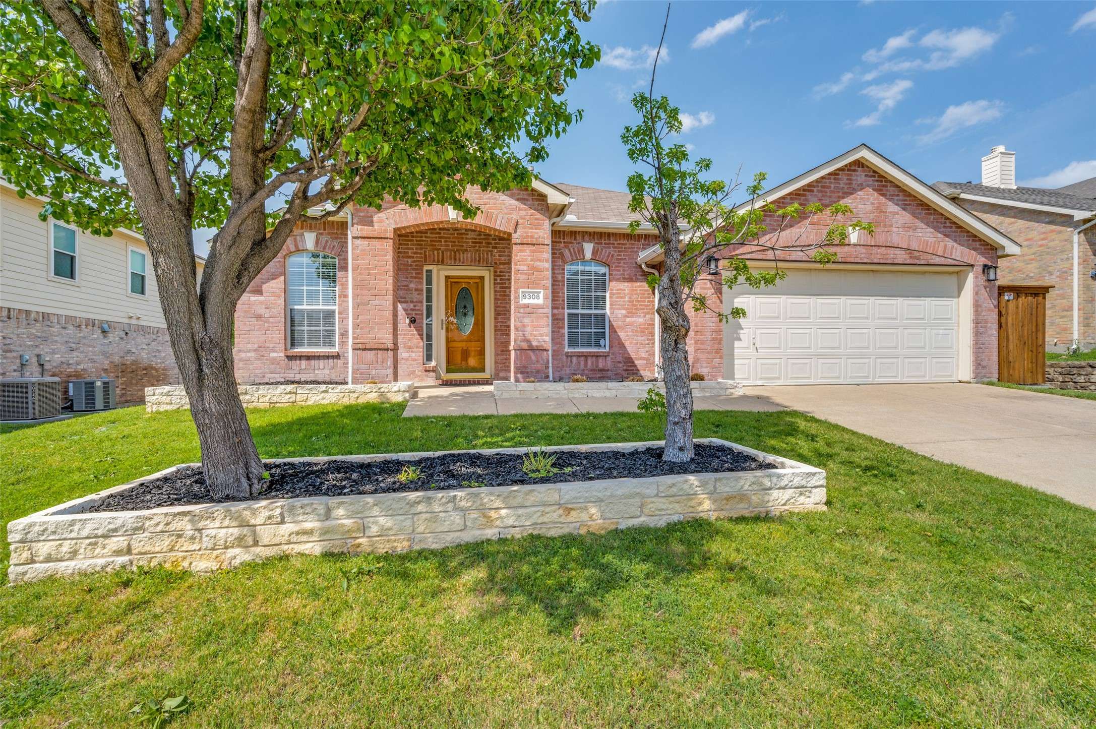 Mckinney, TX 75071,9308 Yorktown ST