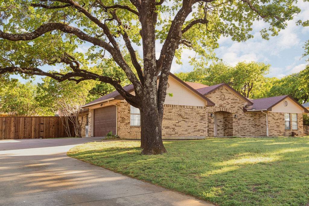 North Richland Hills, TX 76182,7308 Bursey RD