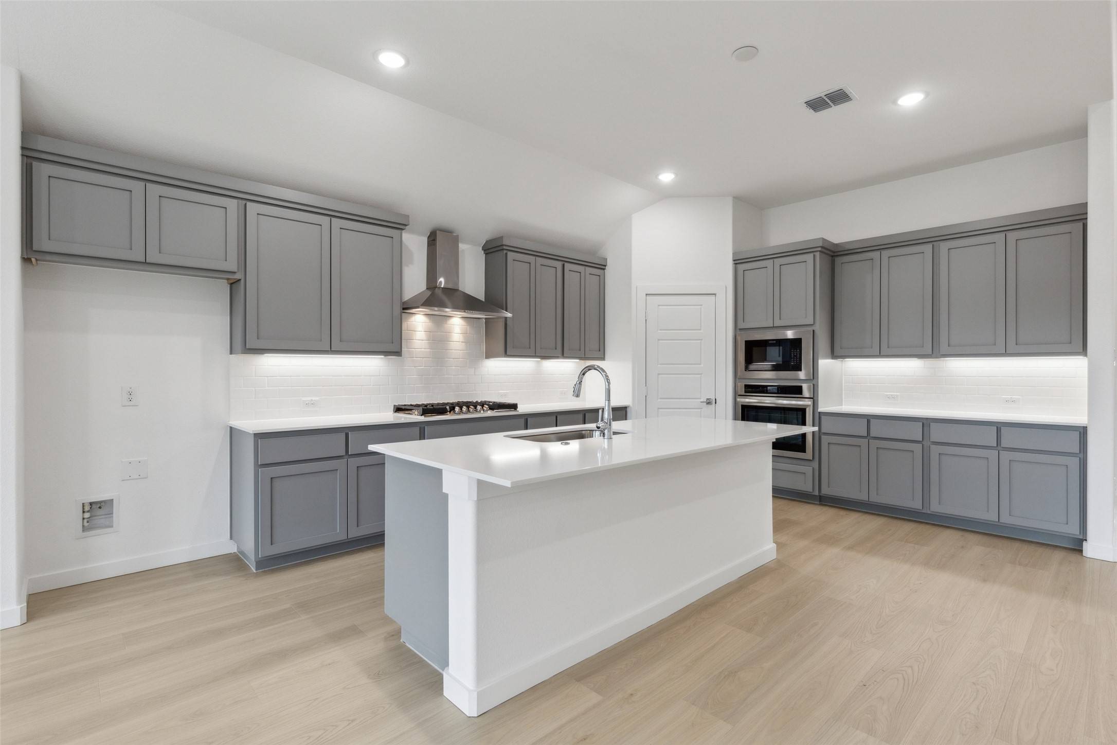 Waxahachie, TX 75165,569 Moonrise ST