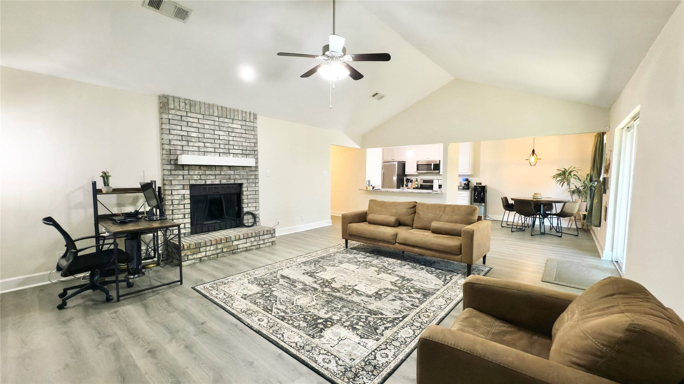 Lake Dallas, TX 75065,519 N Shady Shores DR