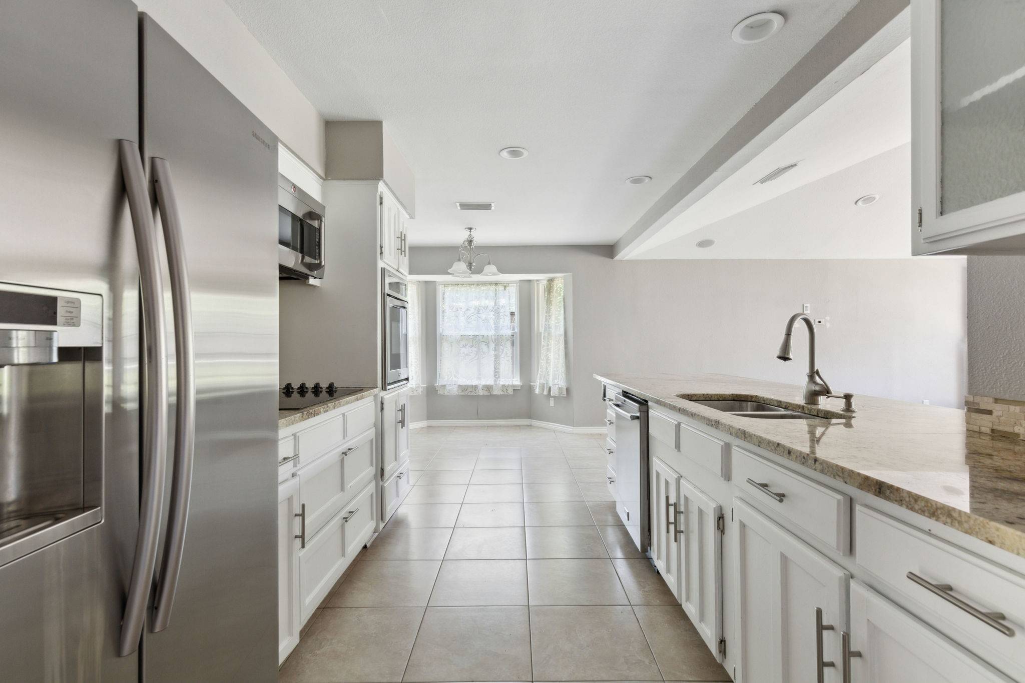 Grapevine, TX 76051,2834 Columbine DR