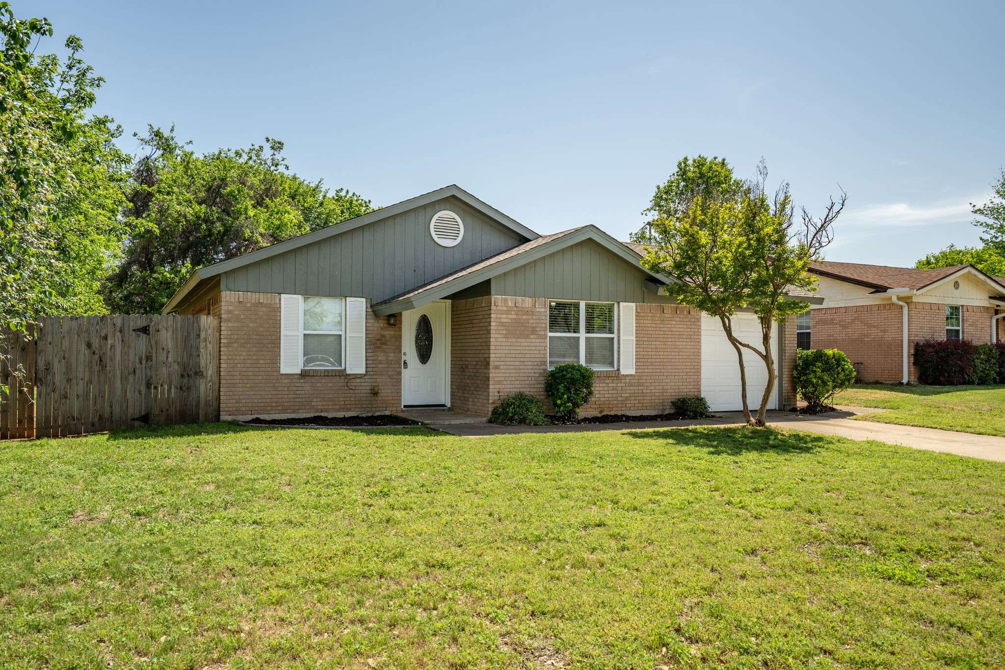 Bedford, TX 76022,1404 Bryan DR