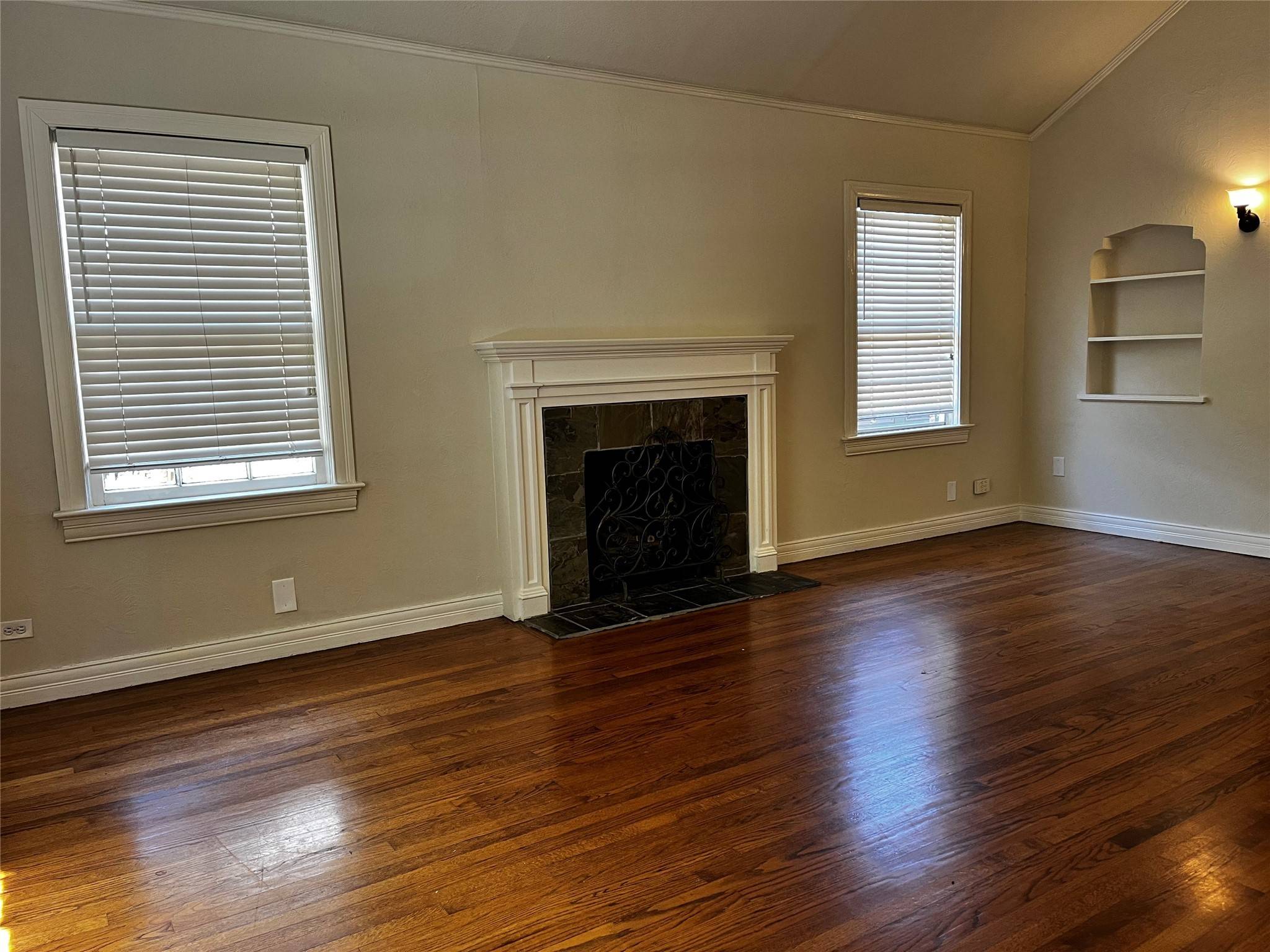 Dallas, TX 75208,1146 N WINNETKA AVE