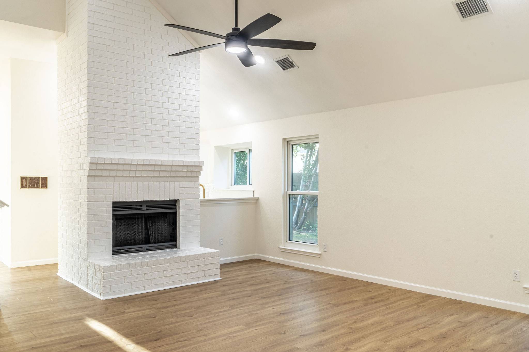 Arlington, TX 76018,6400 Meadow Glen DR