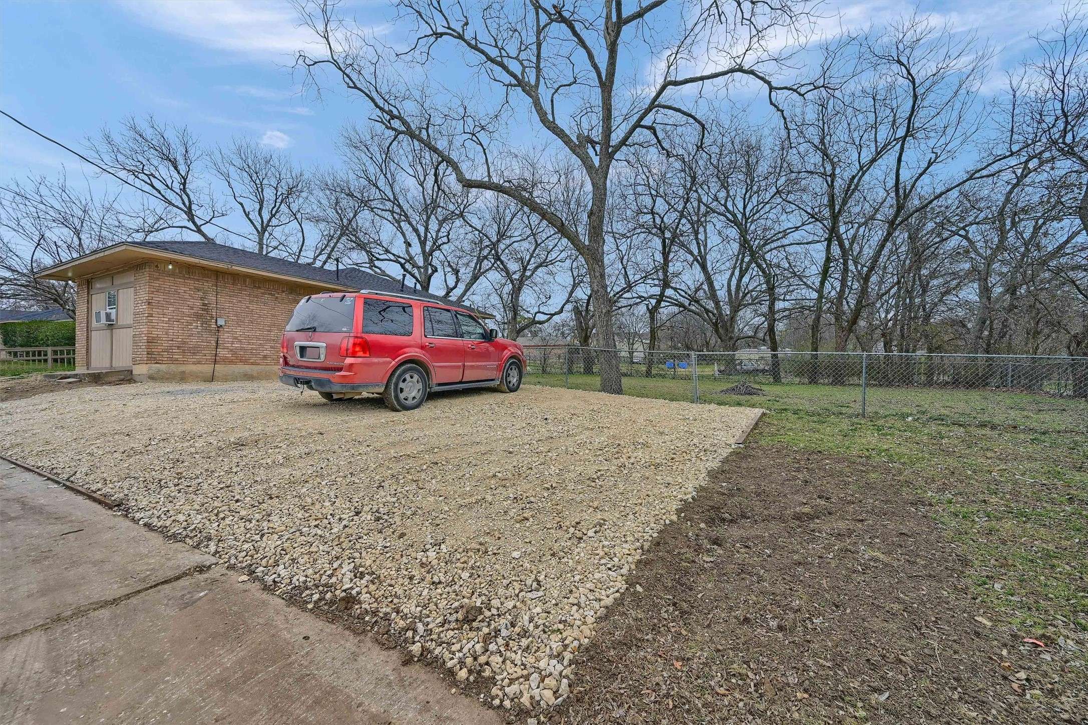 Whitesboro, TX 76273,206 Water Unit B ST