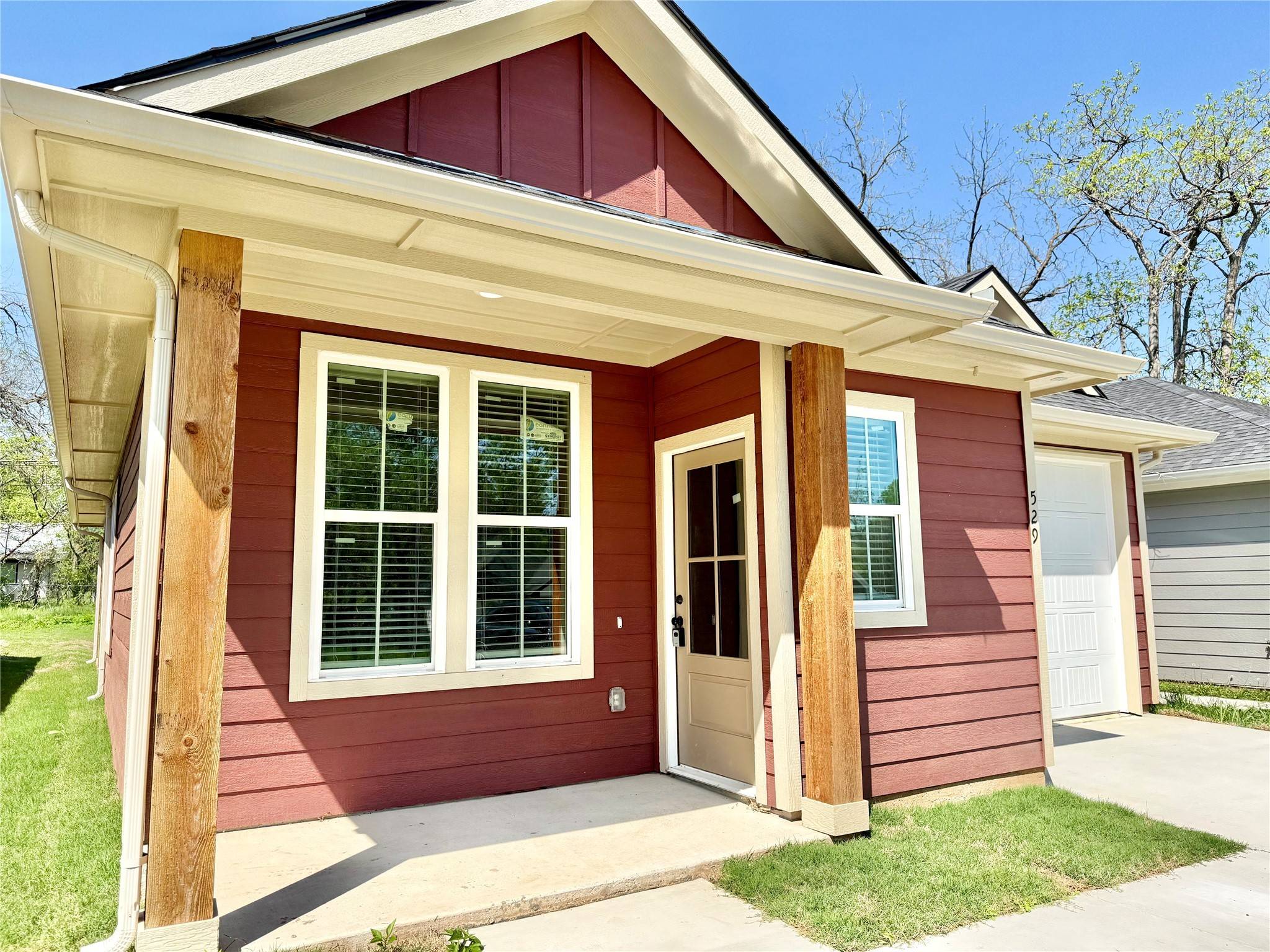 Denison, TX 75021,529 E Monterey ST