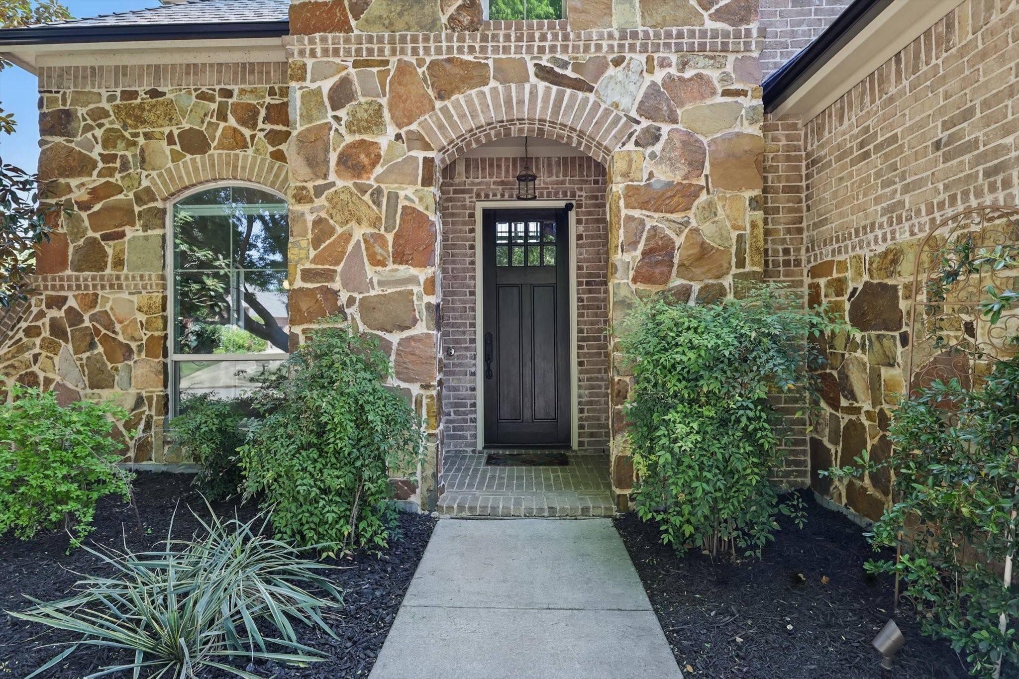 Lantana, TX 76226,8991 Crockett DR