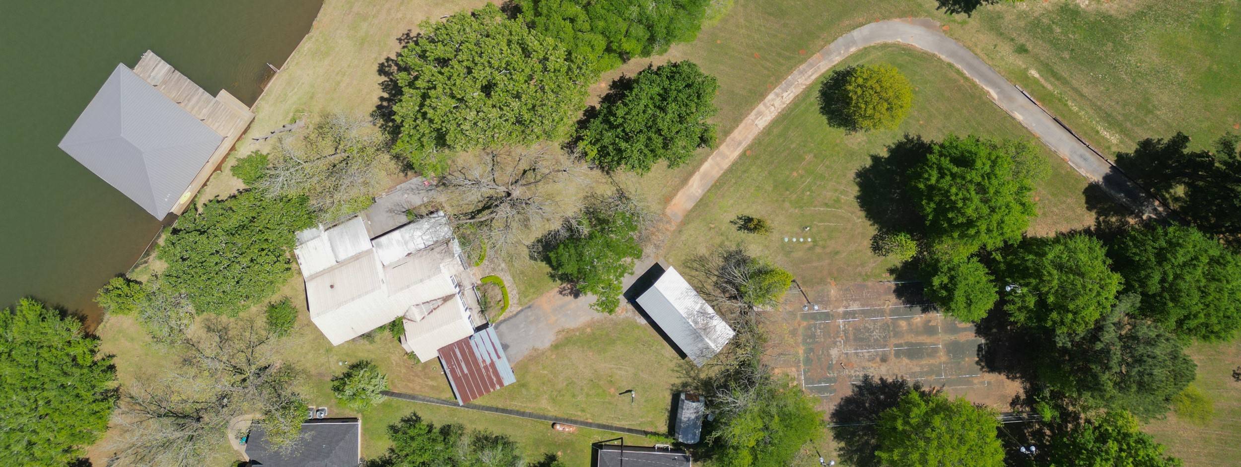 Jacksonville, TX 75766,204 County Road 3154