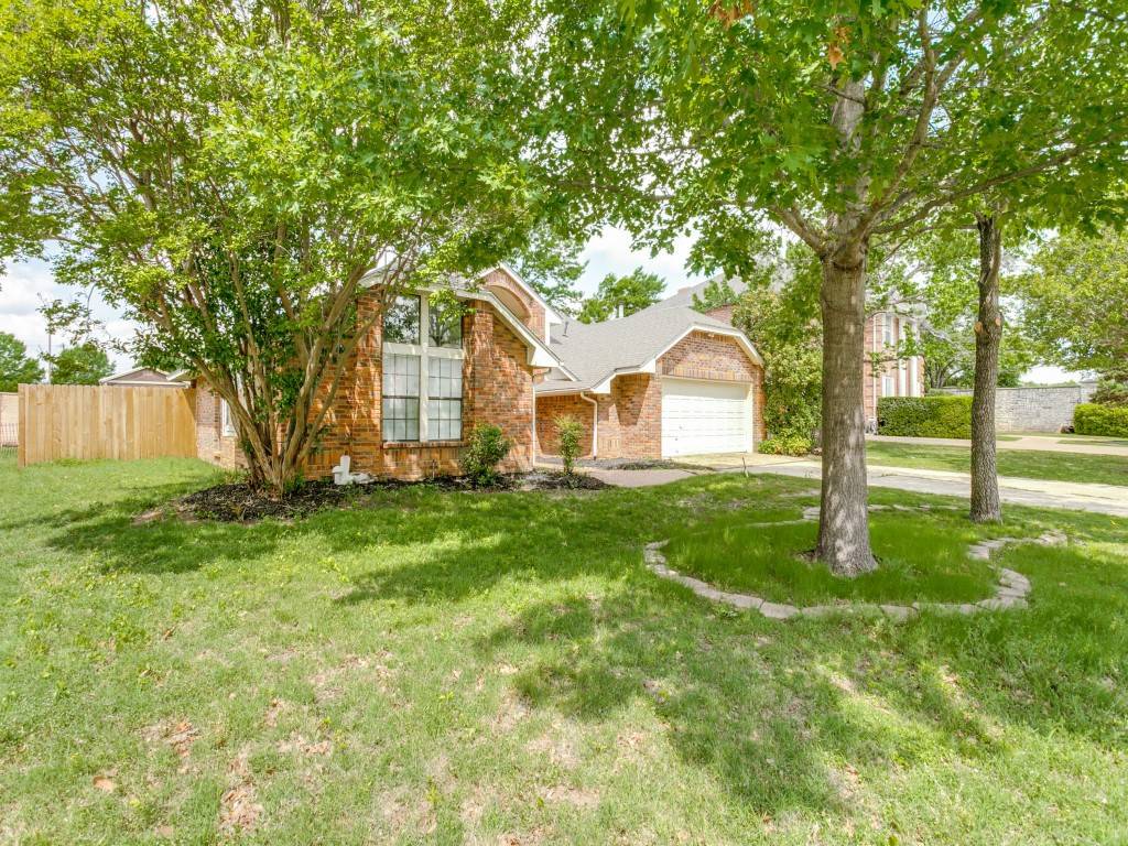 Grapevine, TX 76051,4106 Woodland CT