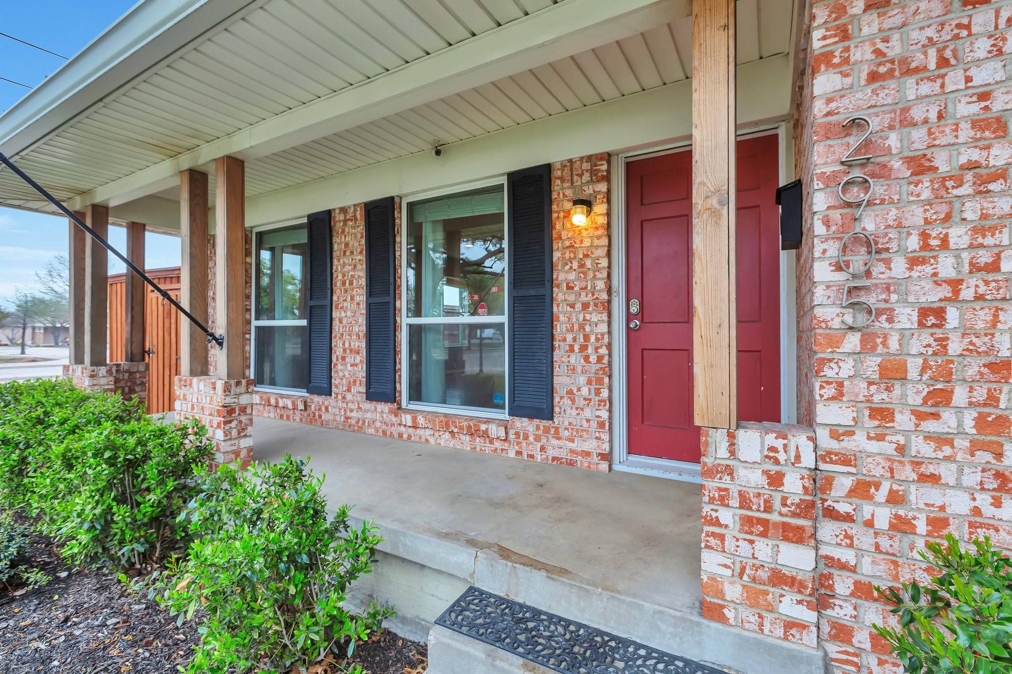 Farmers Branch, TX 75234,2905 Eric LN