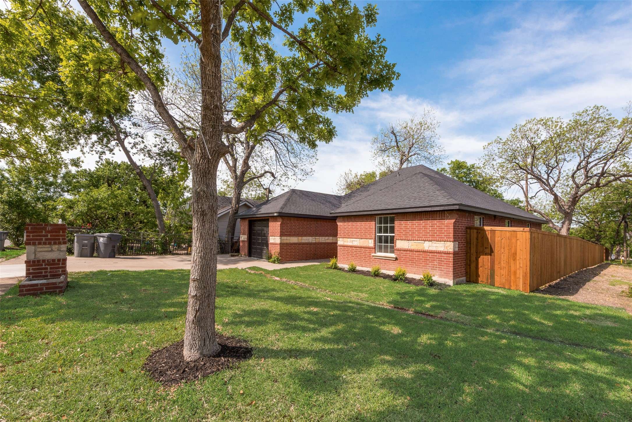 Dallas, TX 75216,1701 Michigan AVE