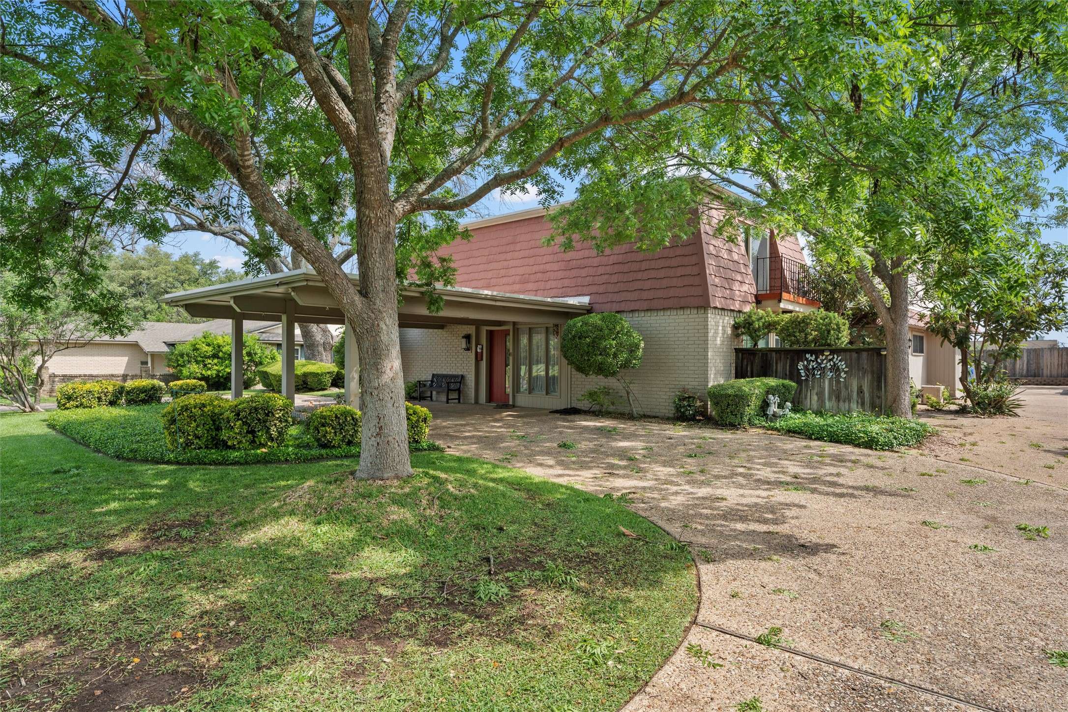 Waco, TX 76710,2813 Mount Carmel DR