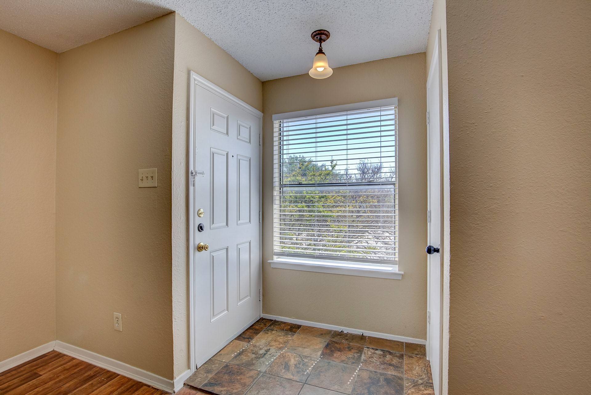 Haltom City, TX 76117,5113 Herrick CT #D