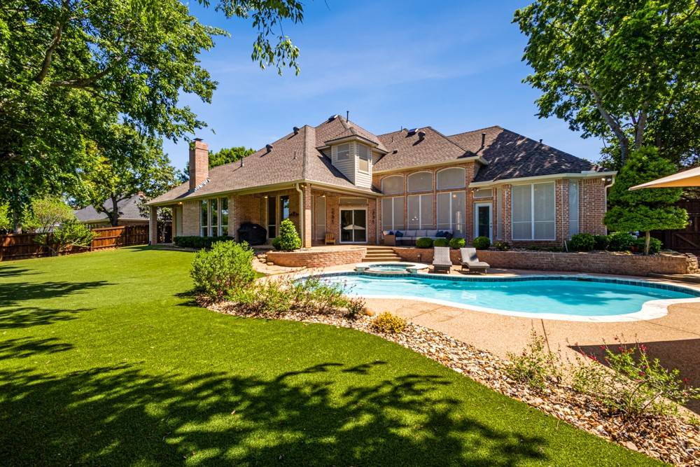Keller, TX 76248,901 Canterbury LN