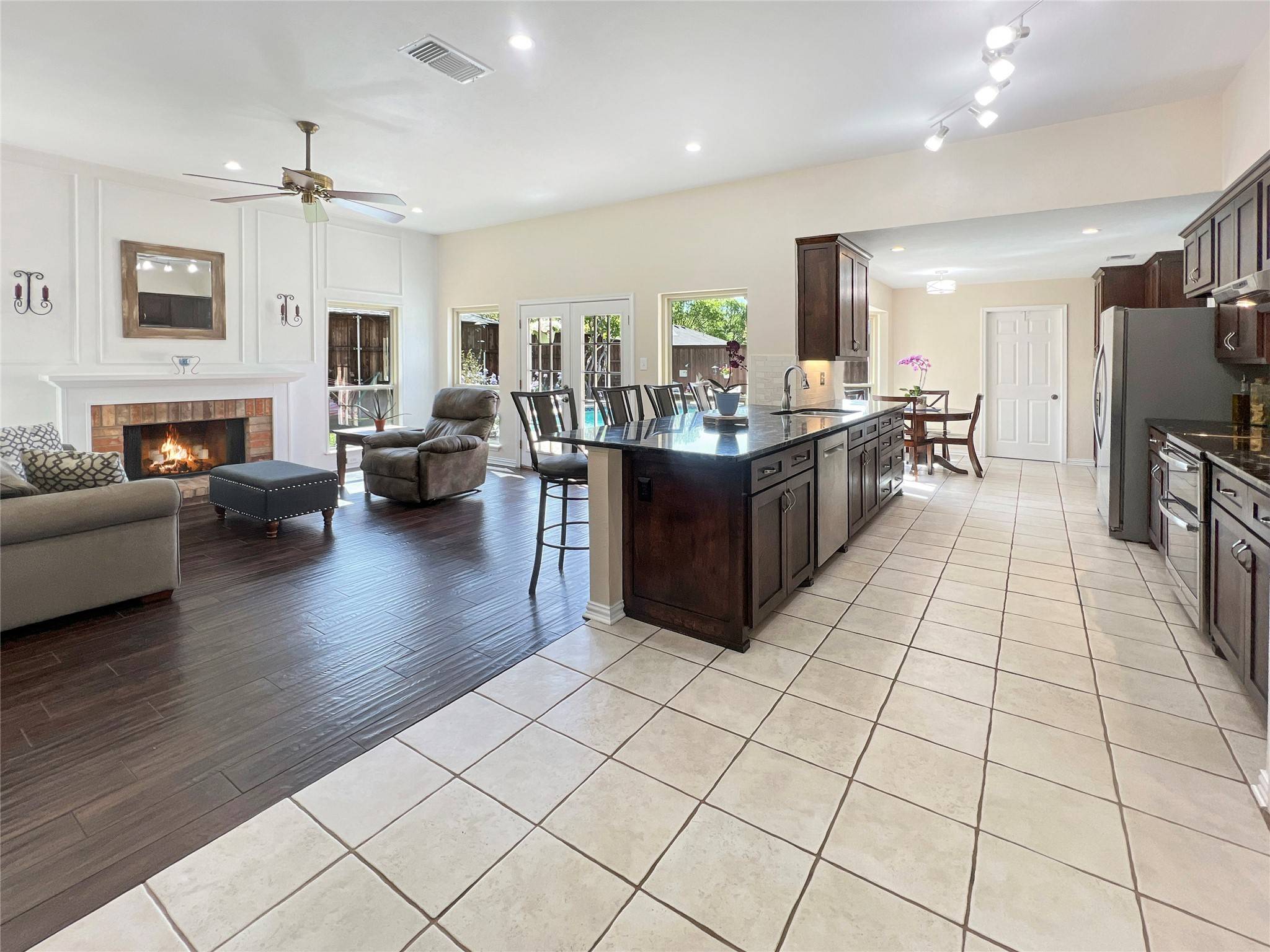 Plano, TX 75025,1516 Heidi DR
