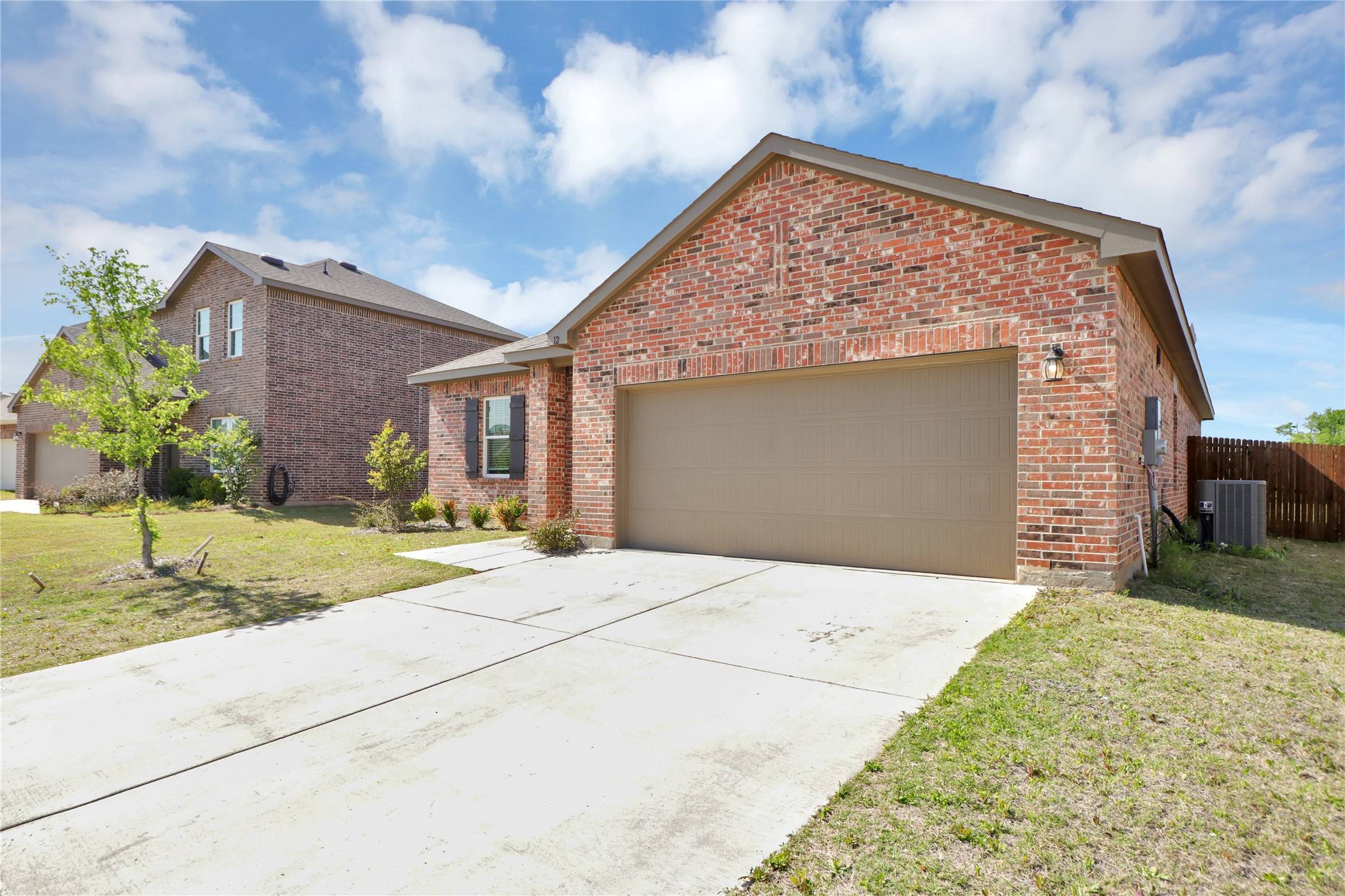 Edgecliff Village, TX 76134,12 Glen Crossings RD