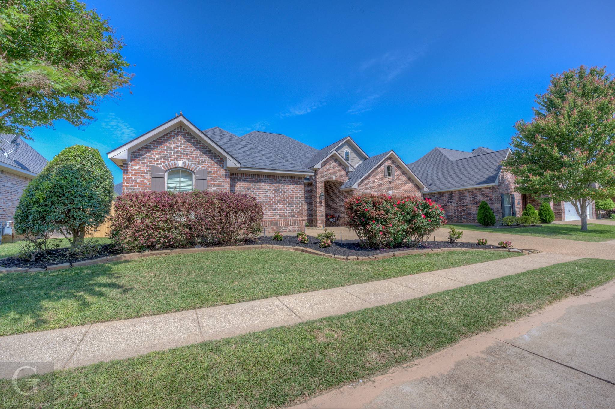 Shreveport, LA 71115,250 Captain HM Shreve BLVD