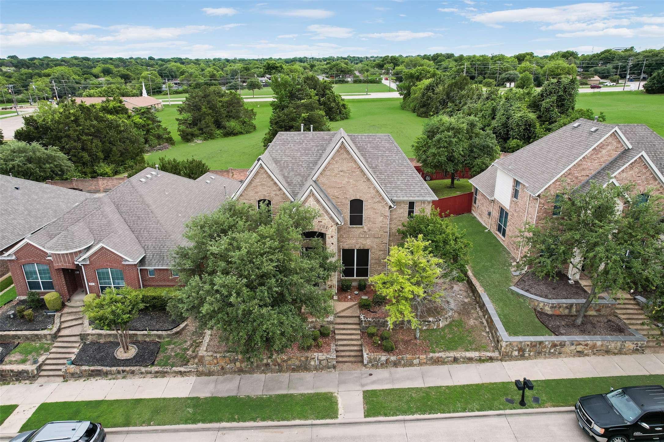 Desoto, TX 75115,420 Castle ST