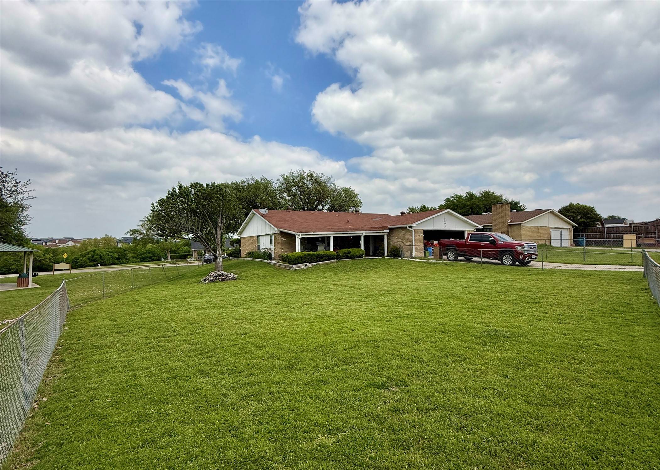 The Colony, TX 75056,5201 Ragan DR
