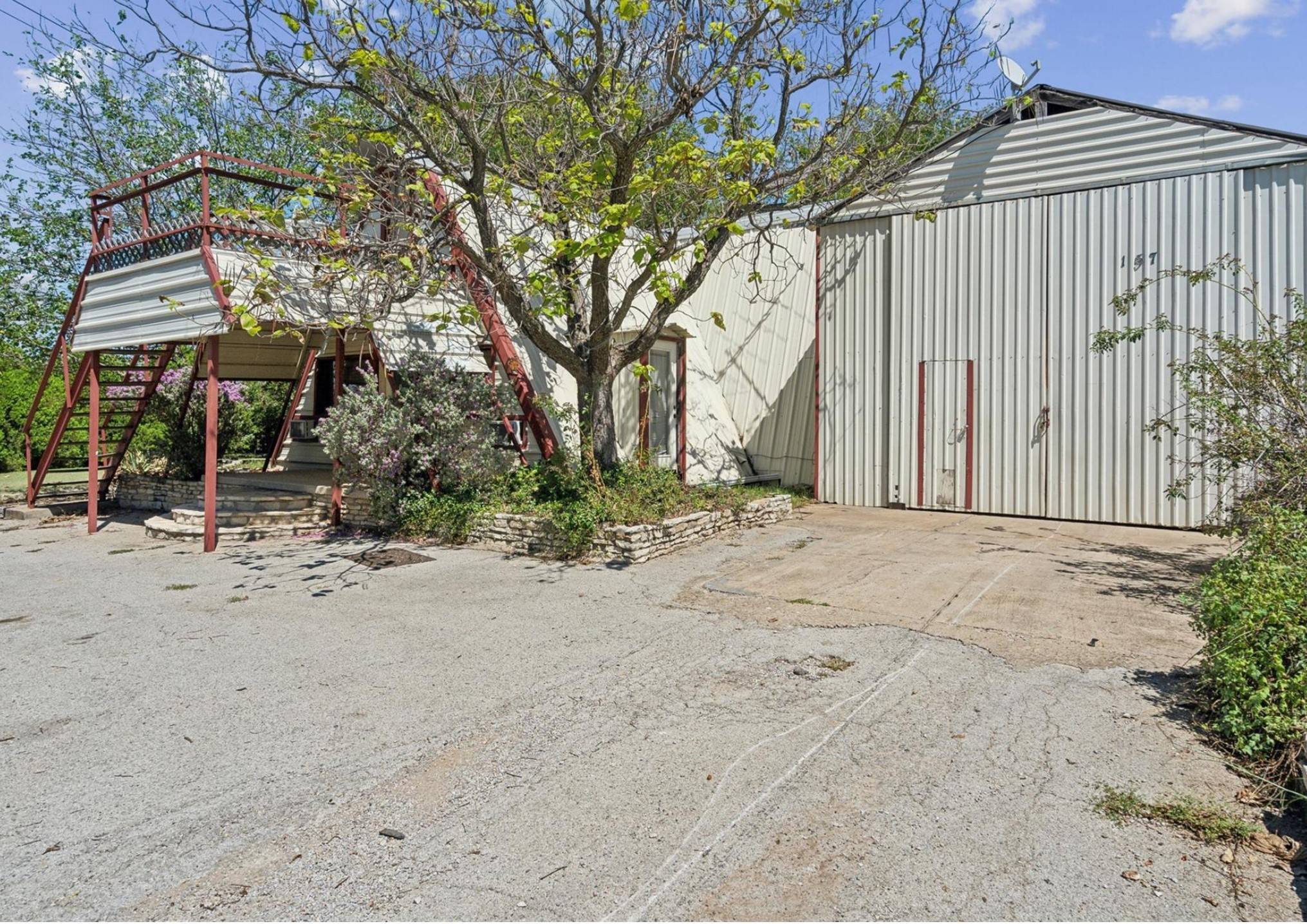 Granbury, TX 76049,157 Business BLVD