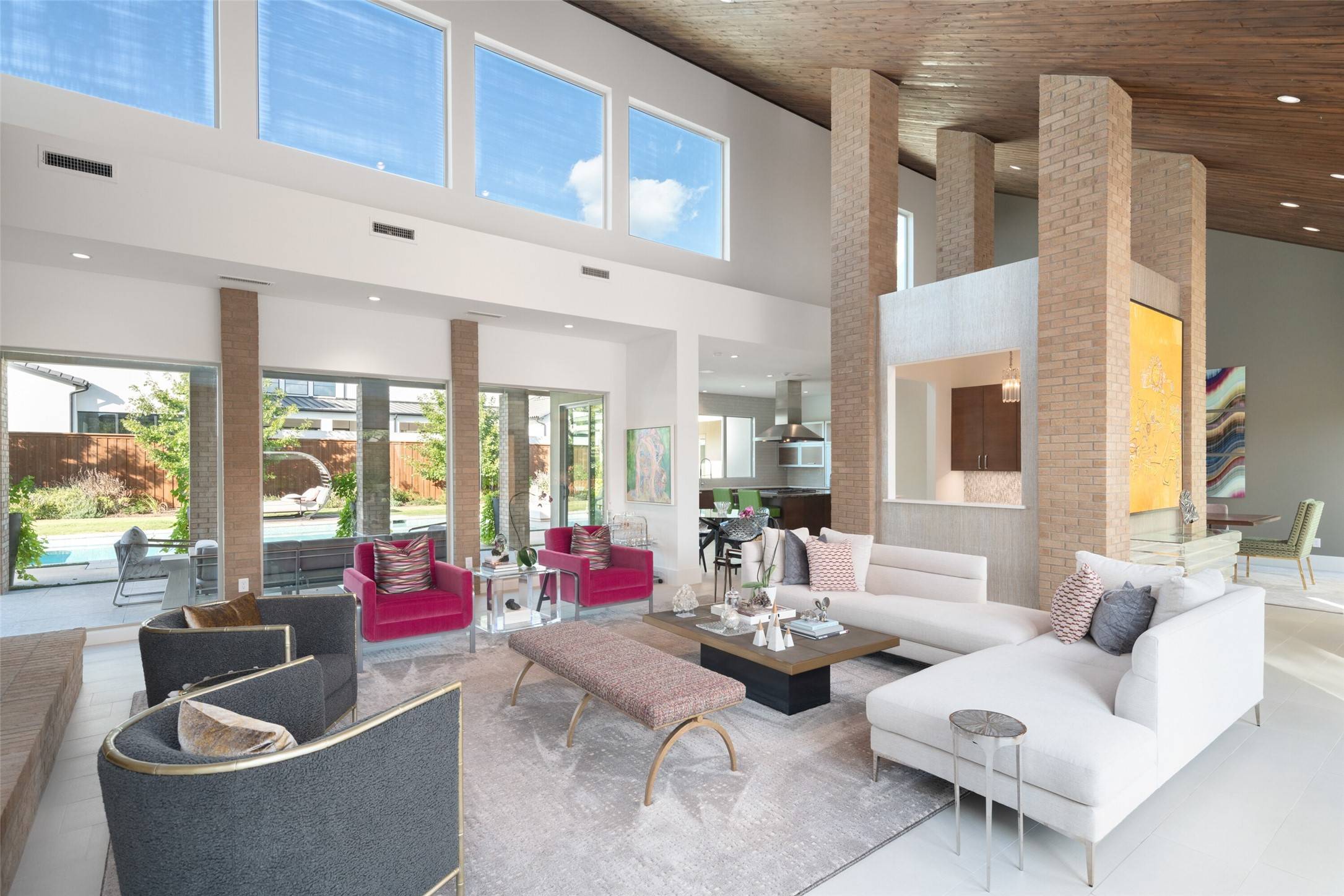 Dallas, TX 75229,5601 Dittmar PL