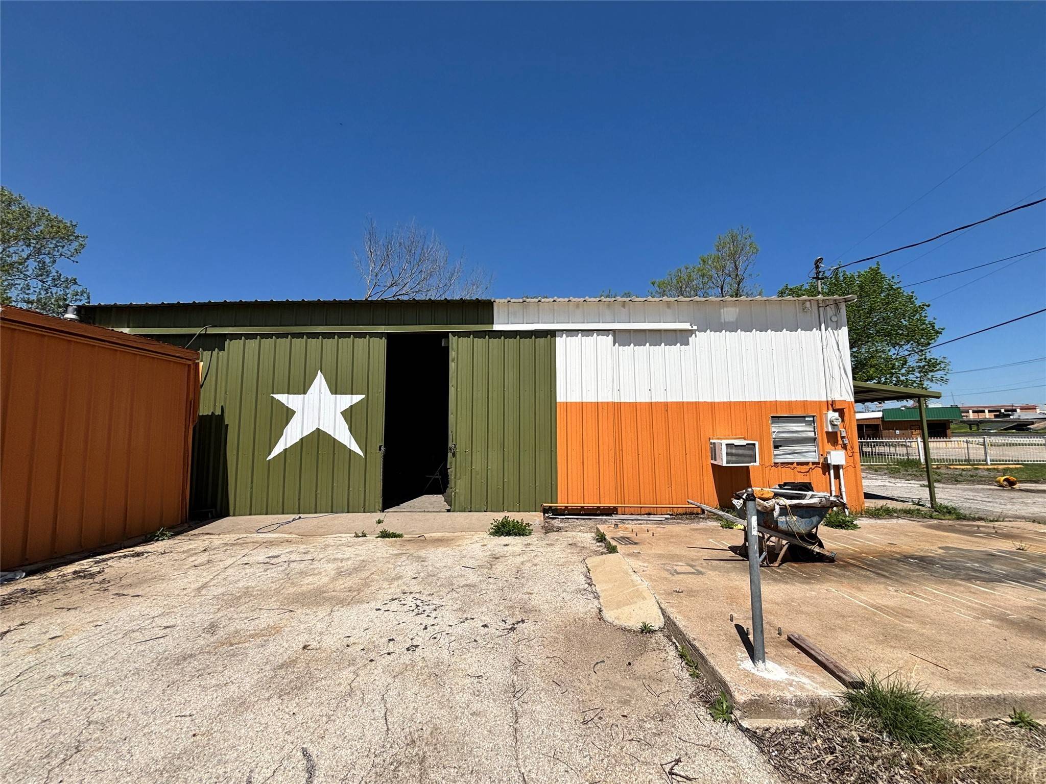 Azle, TX 76020,312 E Main ST