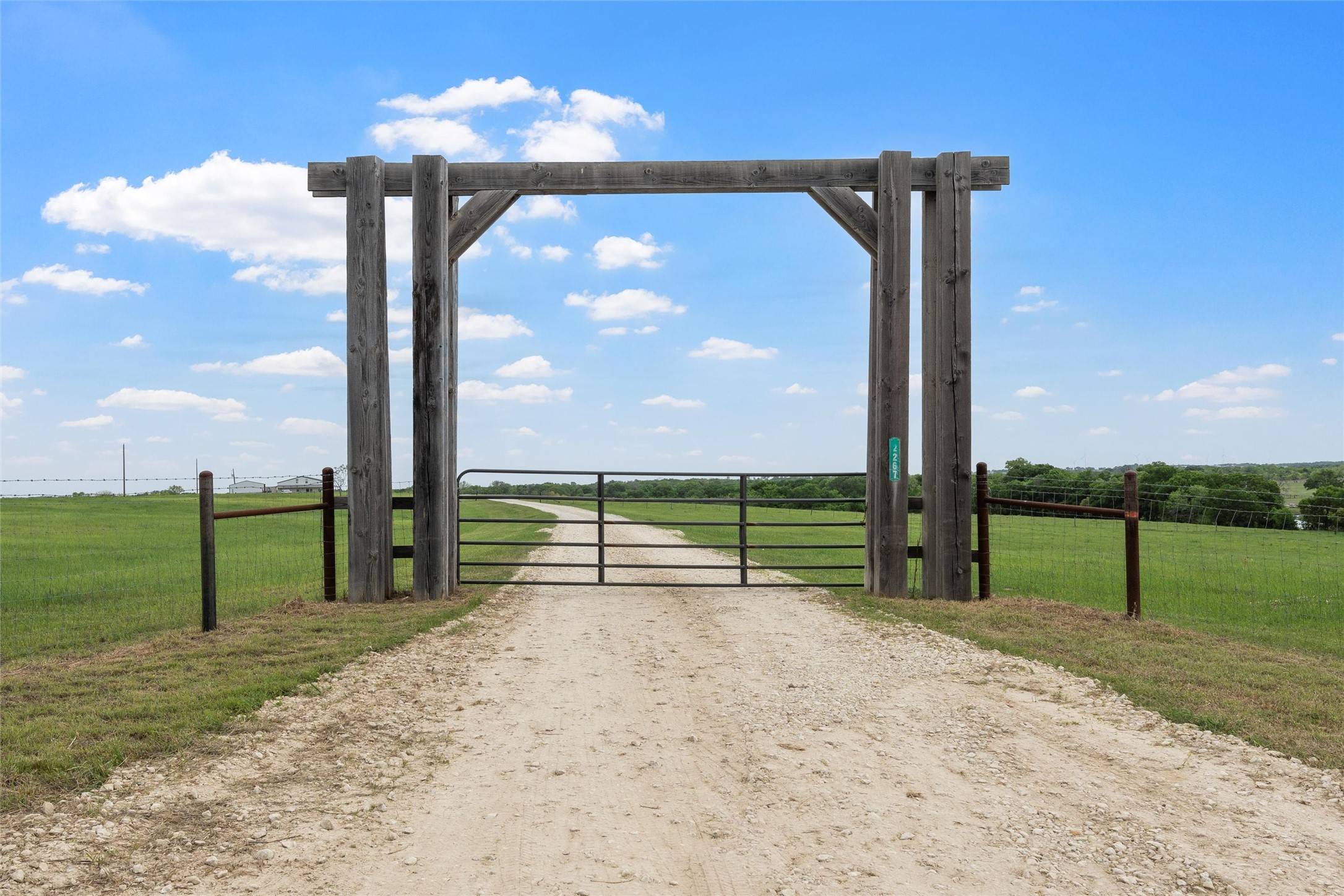 Axtell, TX 76624,2267 Old Sawmill RD
