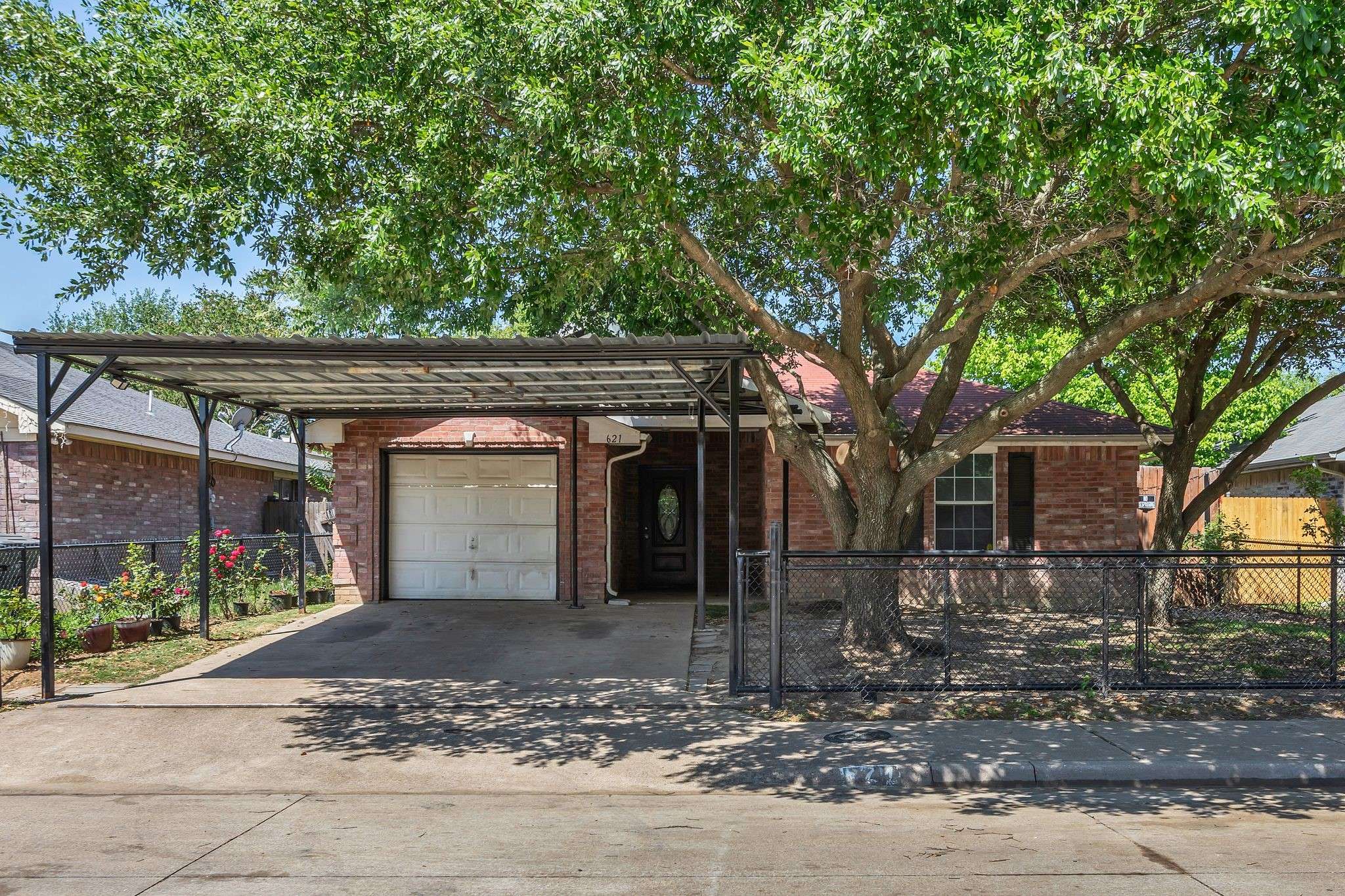 Dallas, TX 75217,621 Delphinium DR