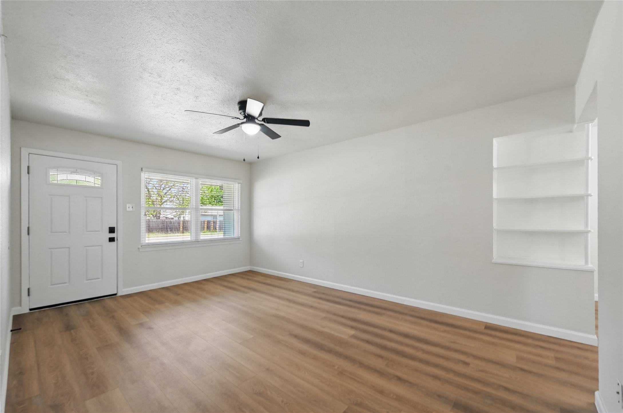 Garland, TX 75040,1922 S 5th ST