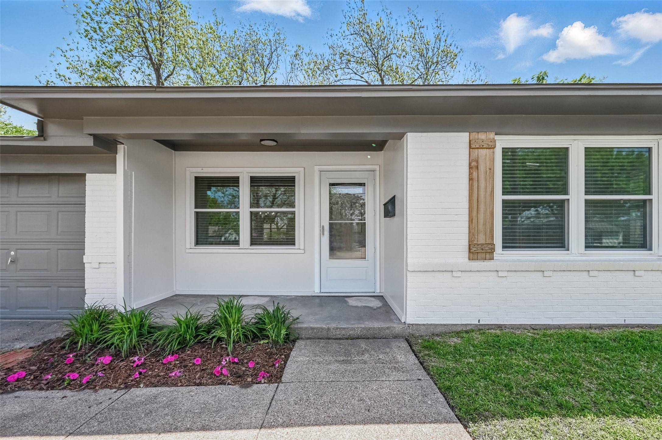 Garland, TX 75040,1922 S 5th ST