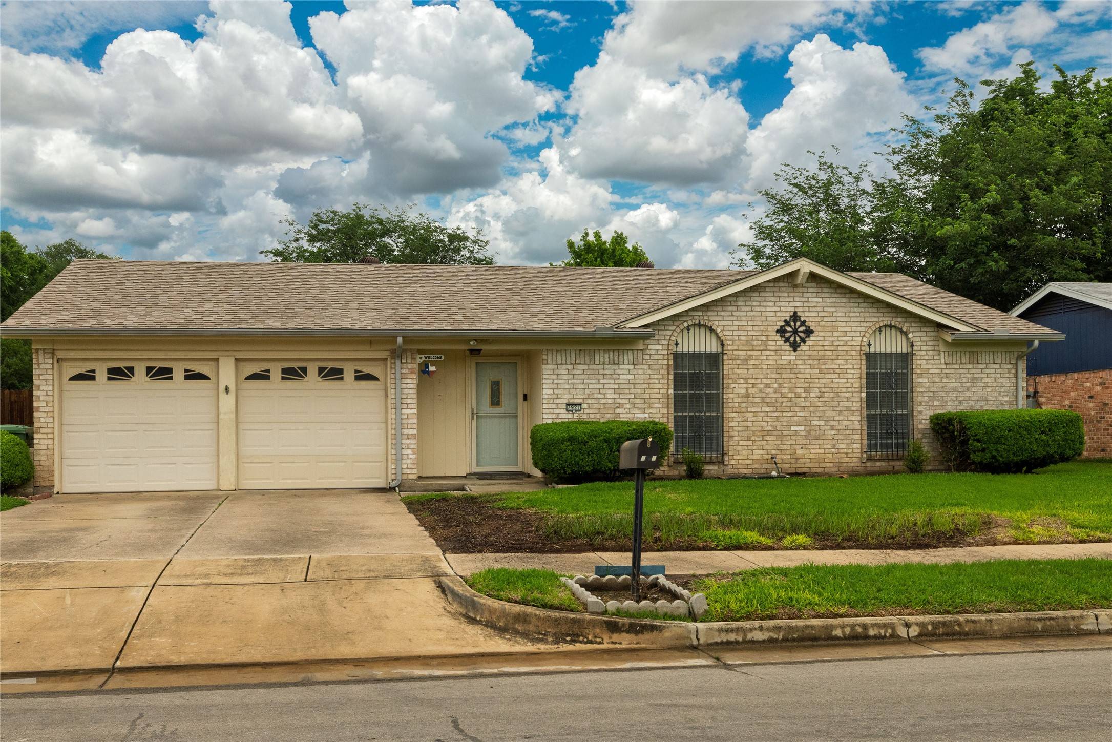 North Richland Hills, TX 76180,7921 Shannon LN