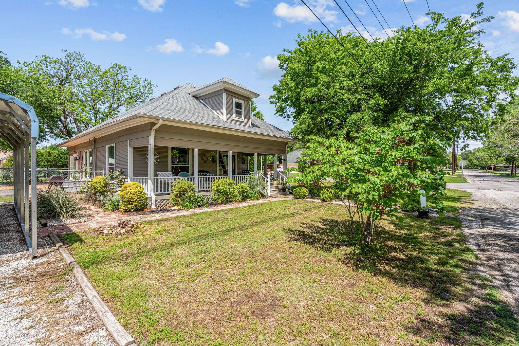 Justin, TX 76247,215 Harmonson AVE