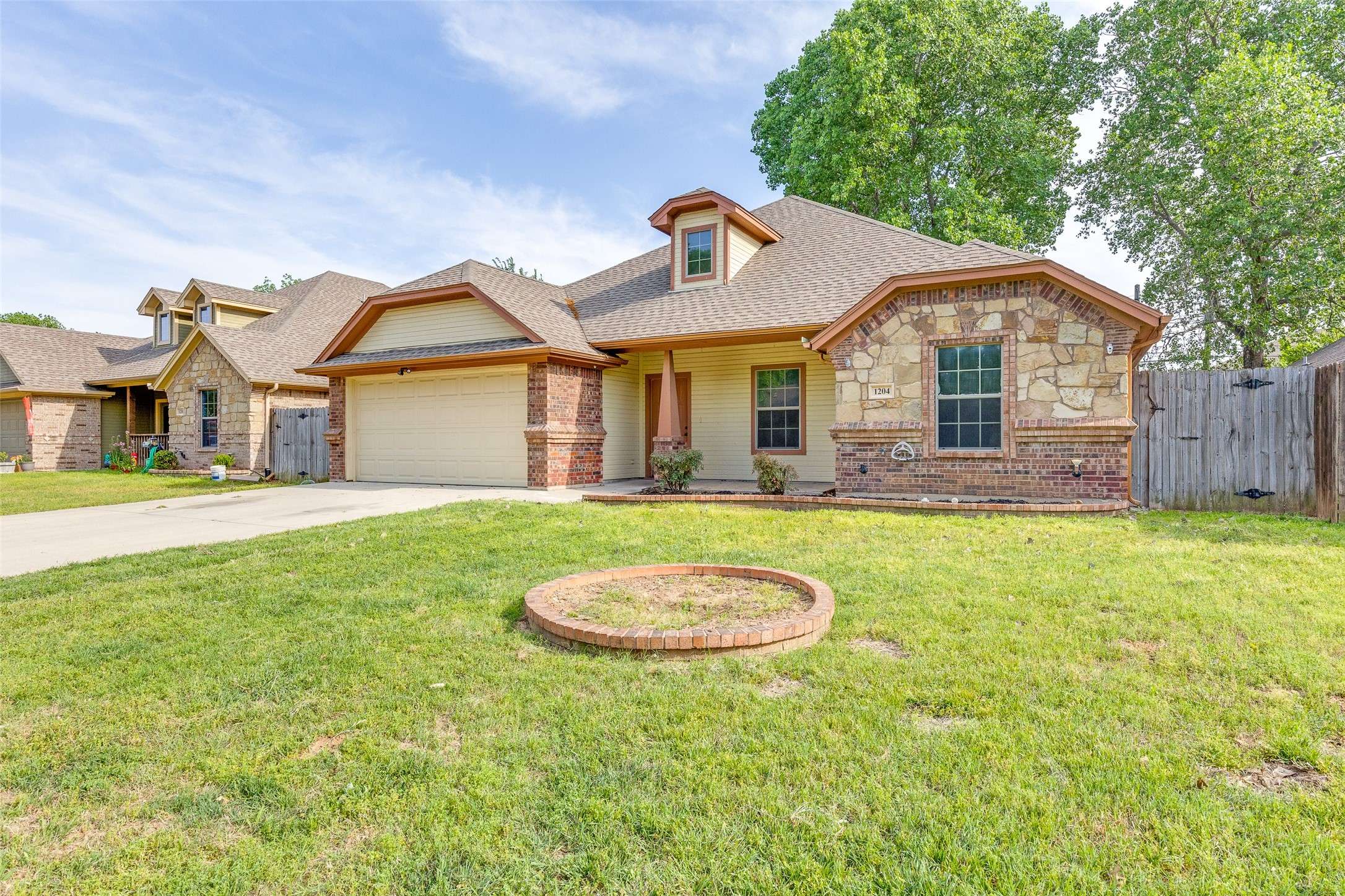 Azle, TX 76020,1204 Eagle Lake DR