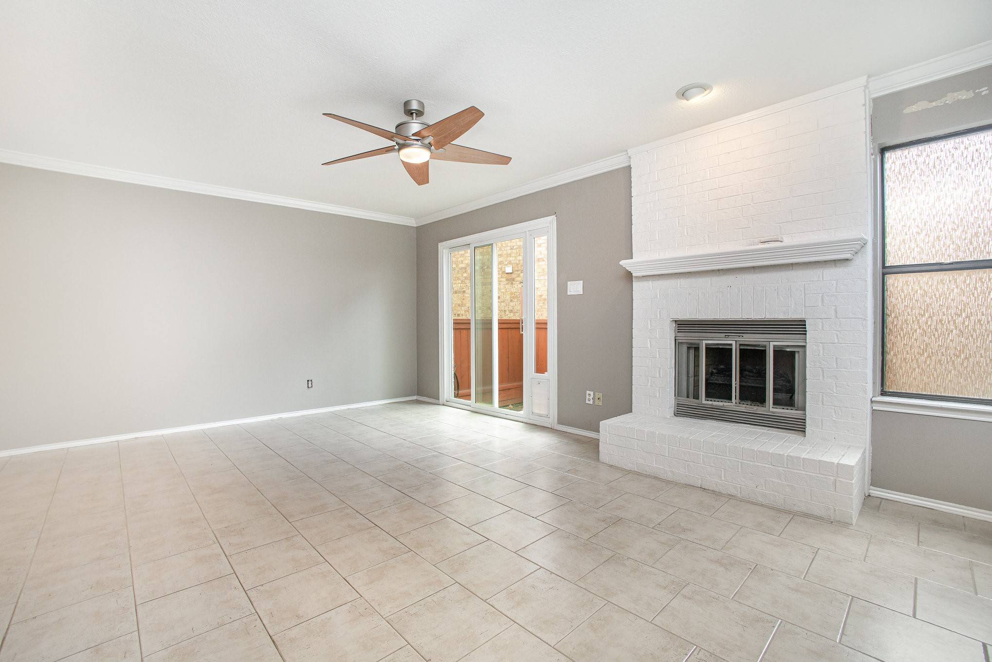 Bedford, TX 76021,24 Cedar LN