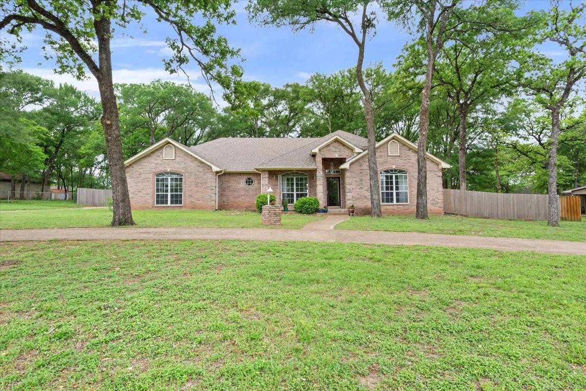 Lorena, TX 76655,154 Park LN