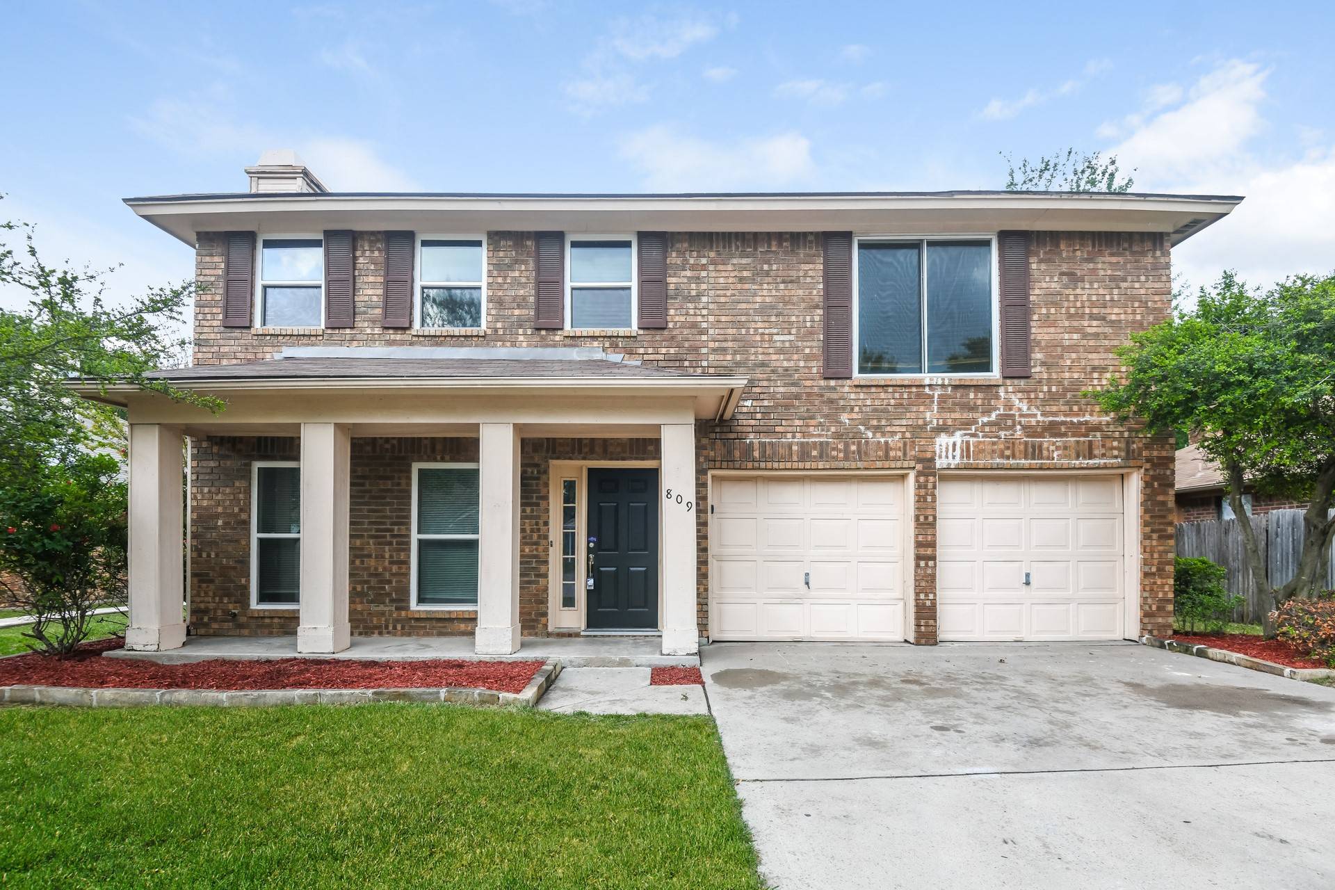 Saginaw, TX 76179,809 Parkwest BLVD