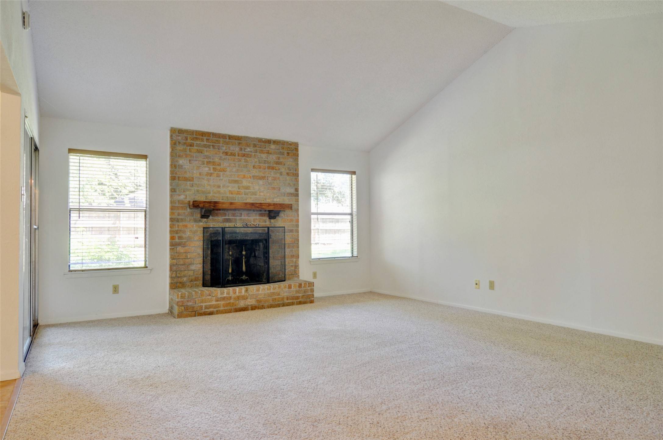 Benbrook, TX 76126,1537 Trammell DR