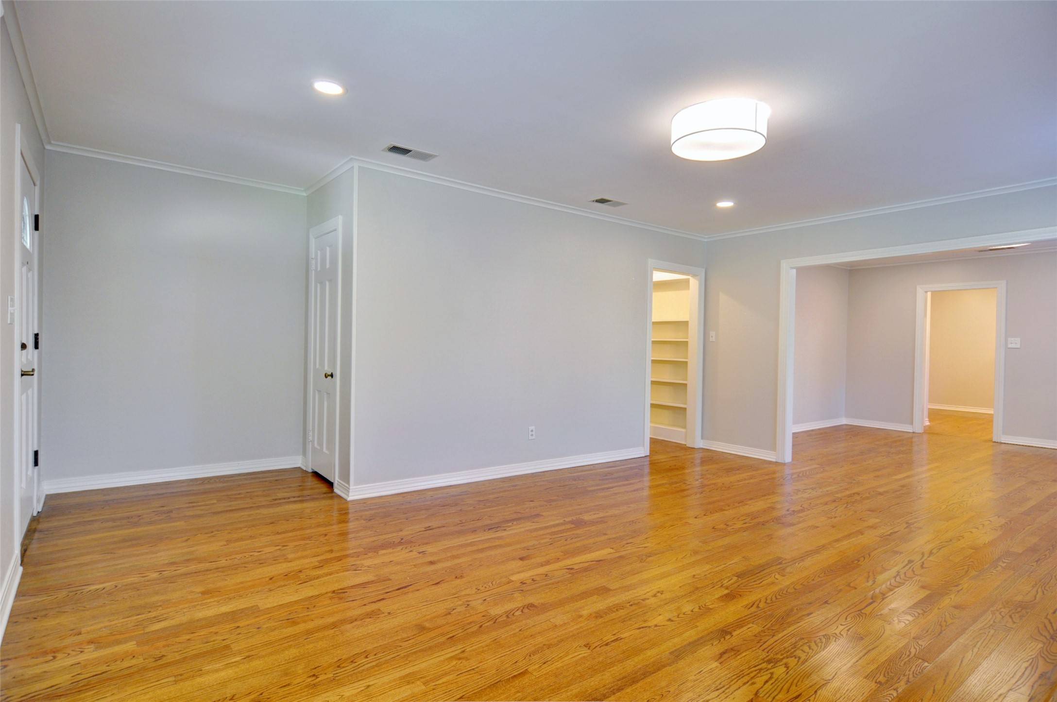 Fort Worth, TX 76110,2924 6th AVE