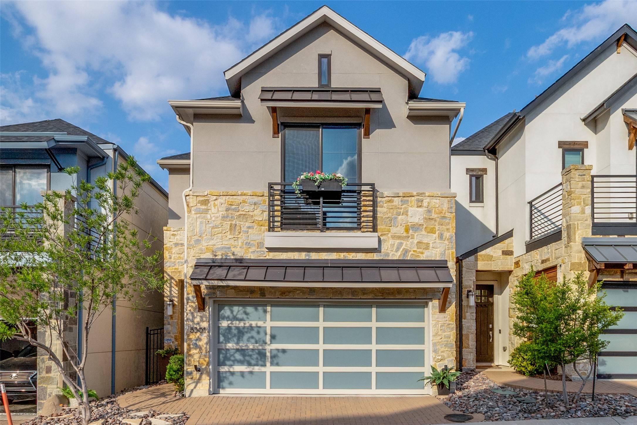 Dallas, TX 75231,8361 Nunley LN
